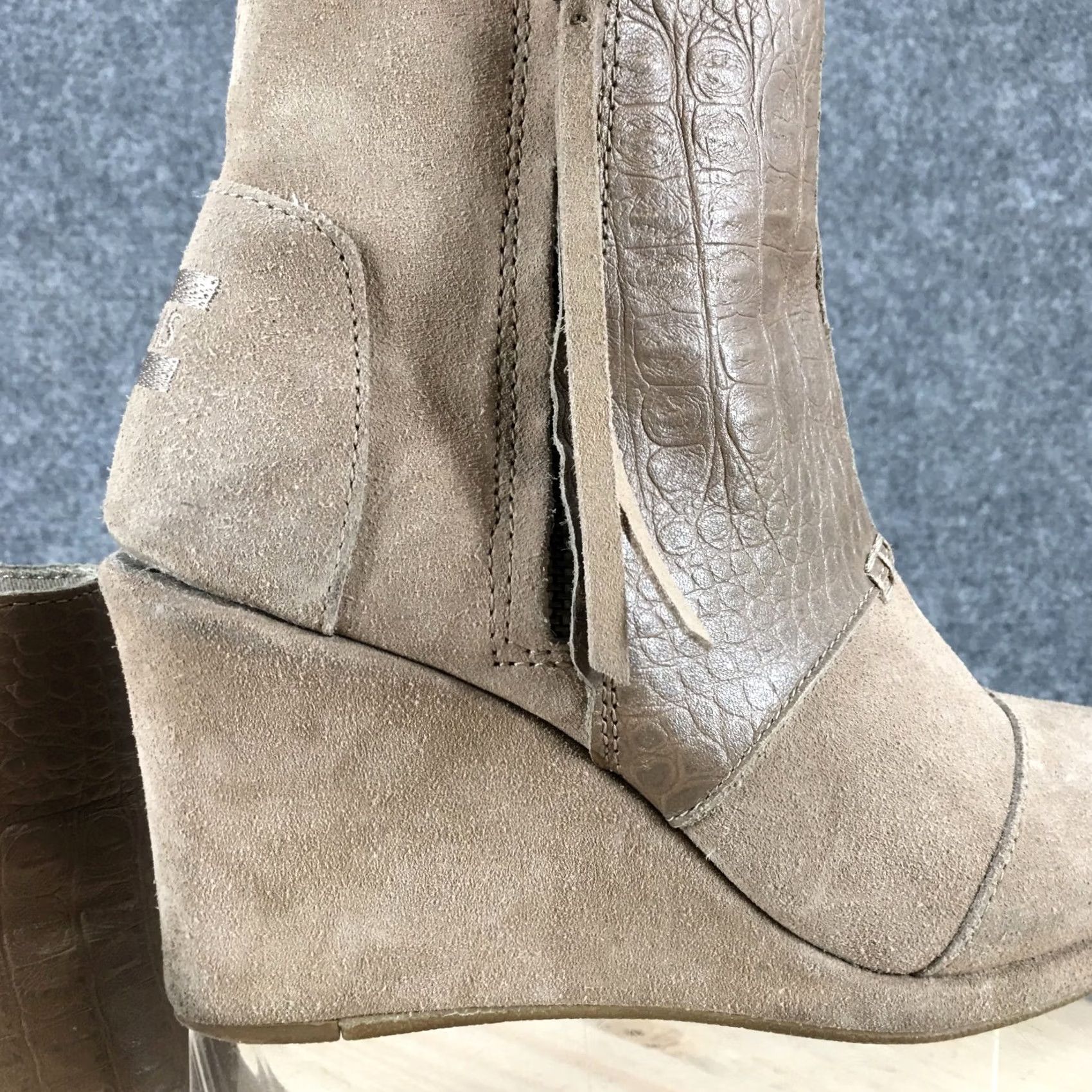 Toms TOMS Boots Womens 5.5 Casual Side Zip Wedge Ankle Bootie Brown Suede Vintage No Size US 6 / IT 36 - 5 Thumbnail