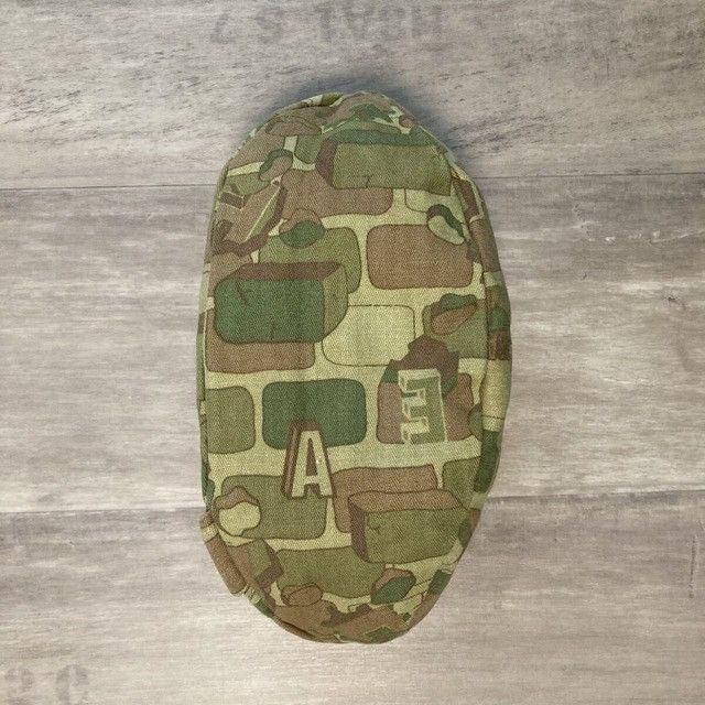 Bape BAPE CAMO Football Shaped Pouch a bathing ape NIGO Size ONE SIZE - 5 Thumbnail