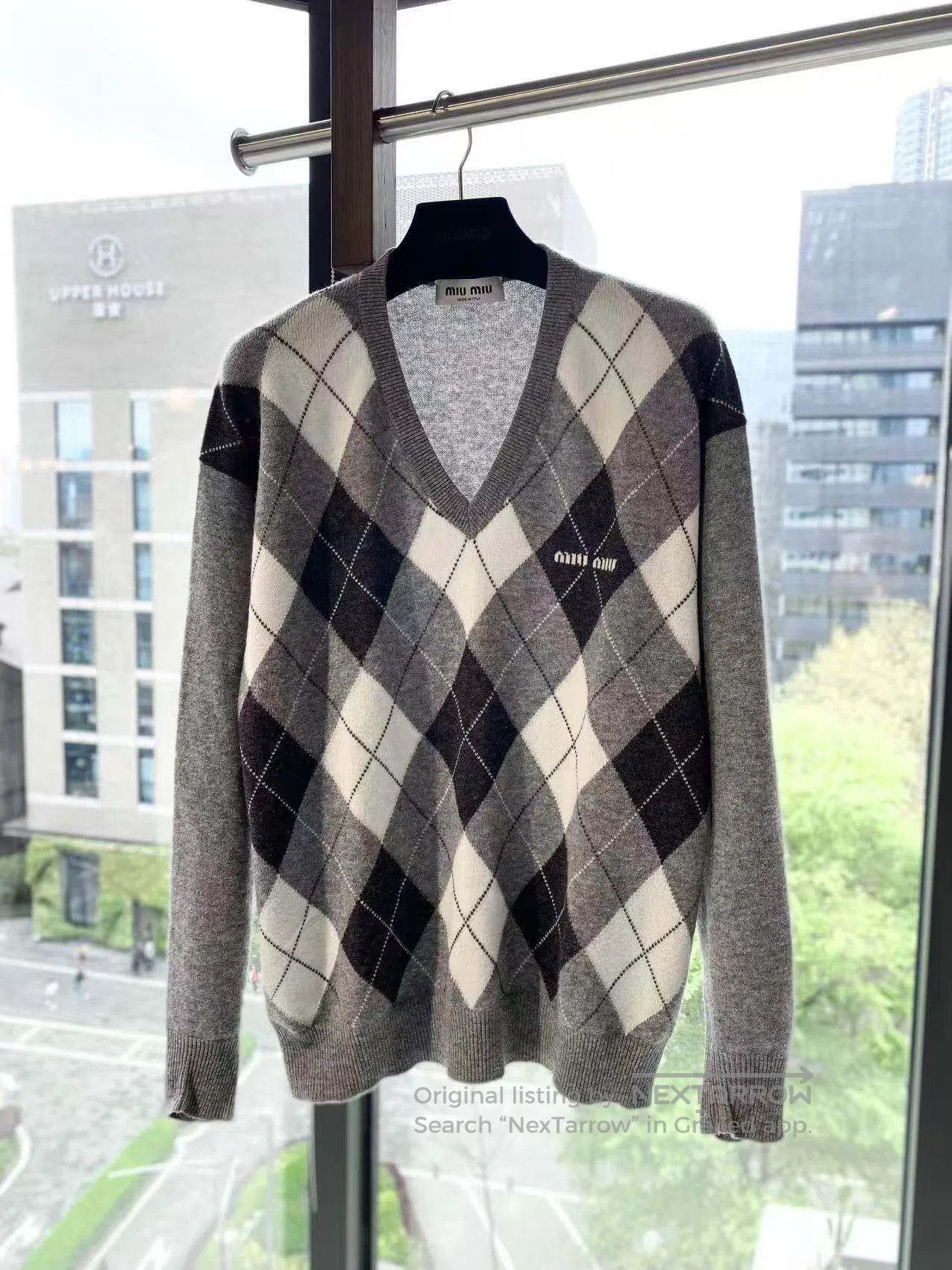 Miu Miu Miu Miu 23SS grey rhombus cashmere sweater| Size XXS / US 00 / IT 34 - 2 Thumbnail