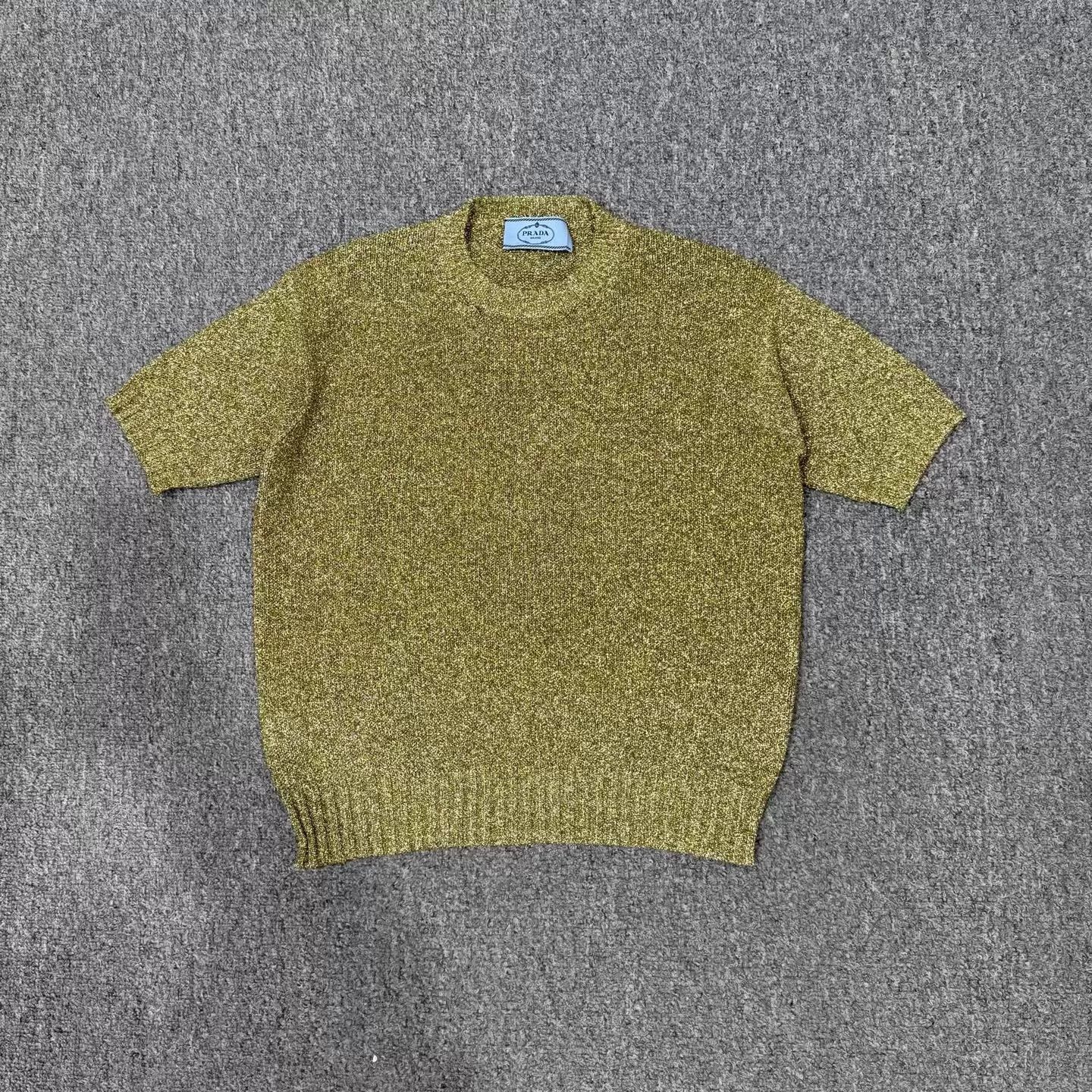Prada Prada Gold Short-Sleeve 38 99 New Size XS / US 0-2 / IT 36-38 - 1 Thumbnail