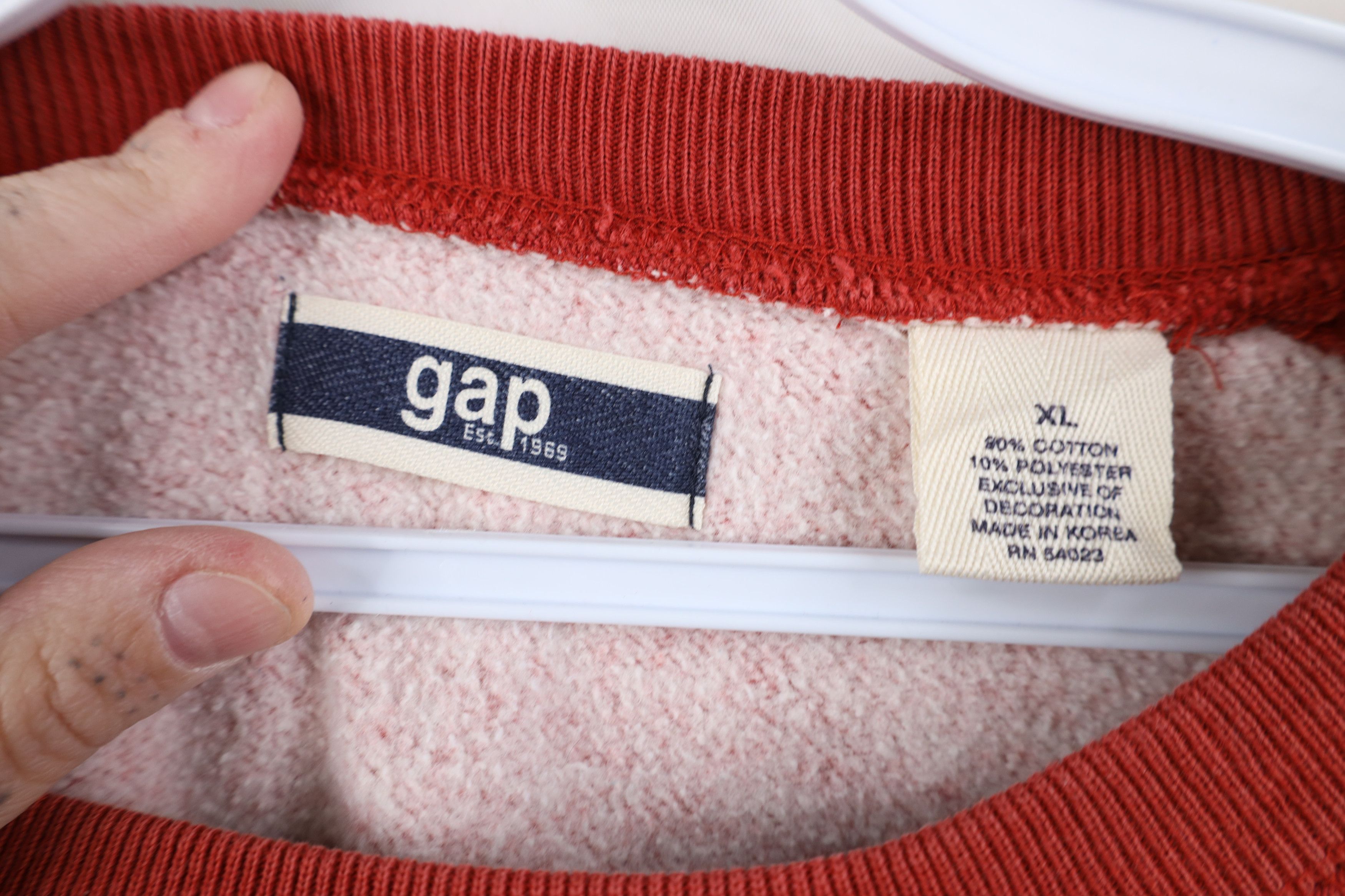 Gap Vintage 90s Y2K Gap Spell Out Heavy Crewneck Sweatshirt Red Size US XL / EU 56 / 4 - 9 Thumbnail