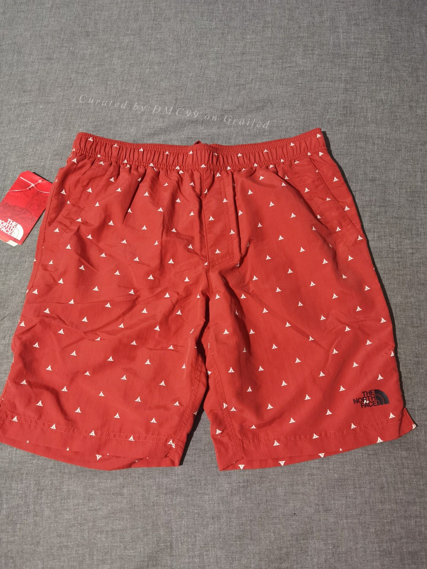 The North Face The North Face Shorts Size US 32 / EU 48 - 1 Thumbnail
