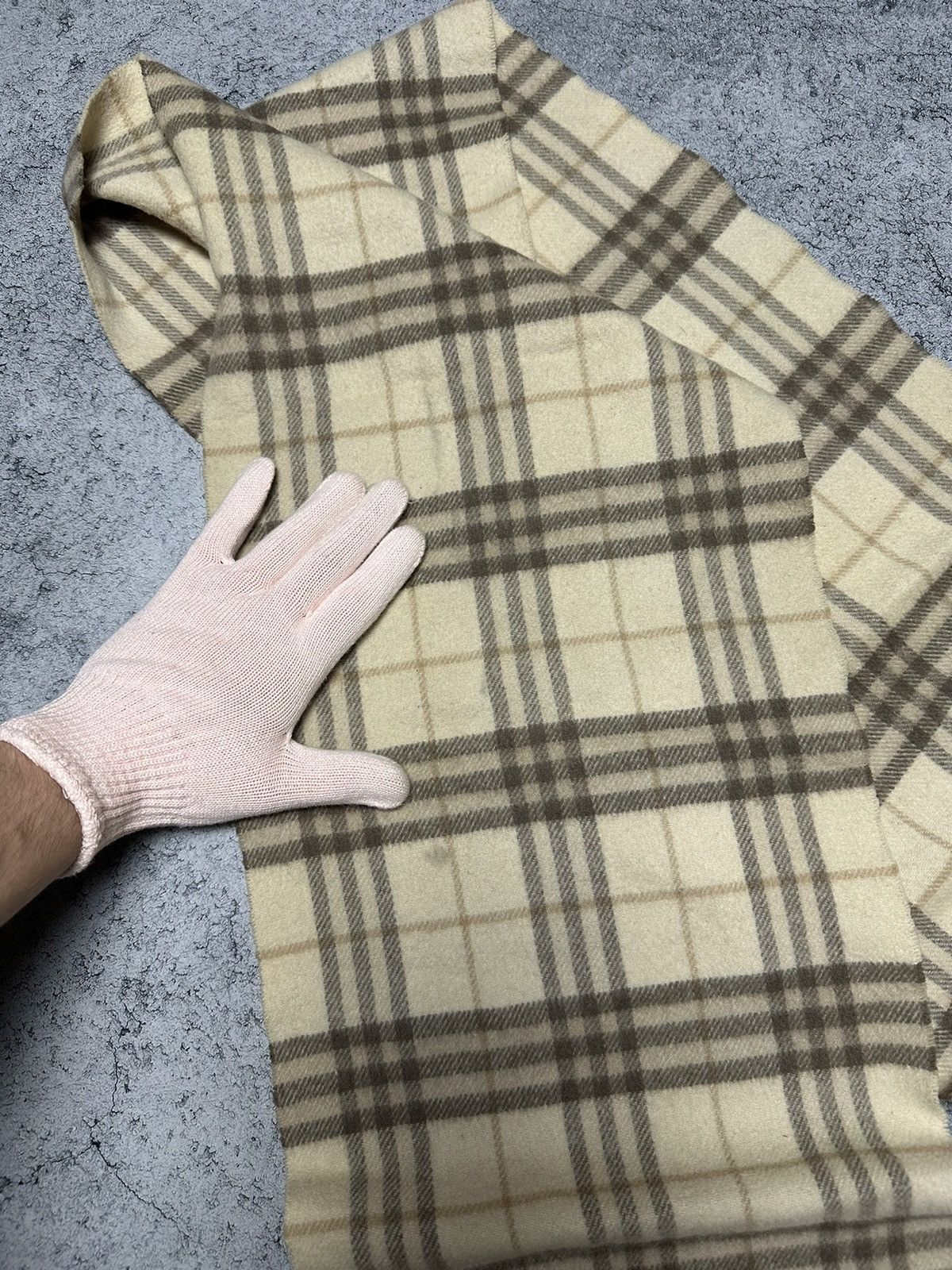 Burberry Burberry Lambswool Cashmere Nova Check Scarf Muffler Size ONE SIZE - 6 Thumbnail