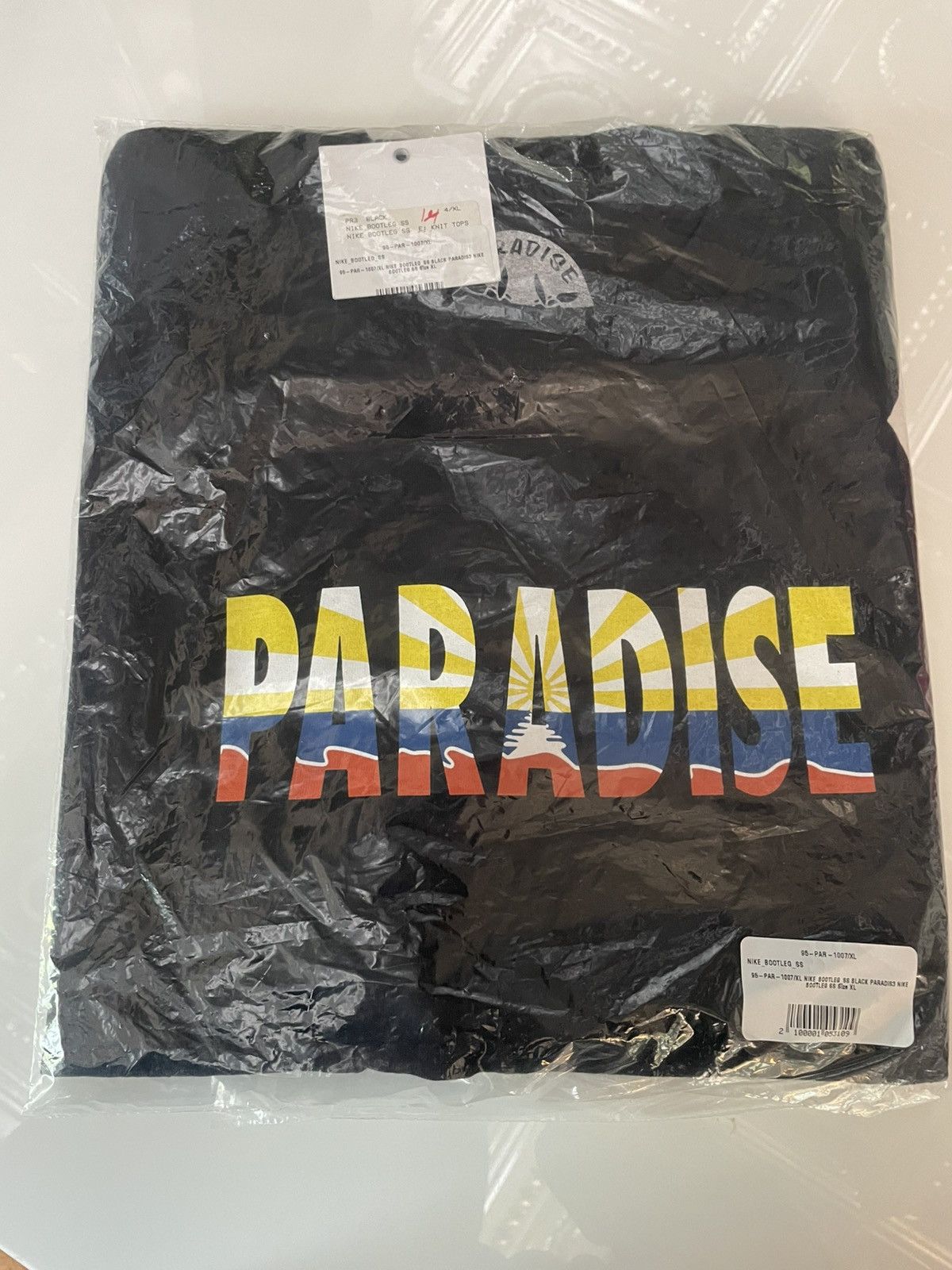 Paradise Paradise tee Size US XL / EU 56 / 4 - 1 Thumbnail