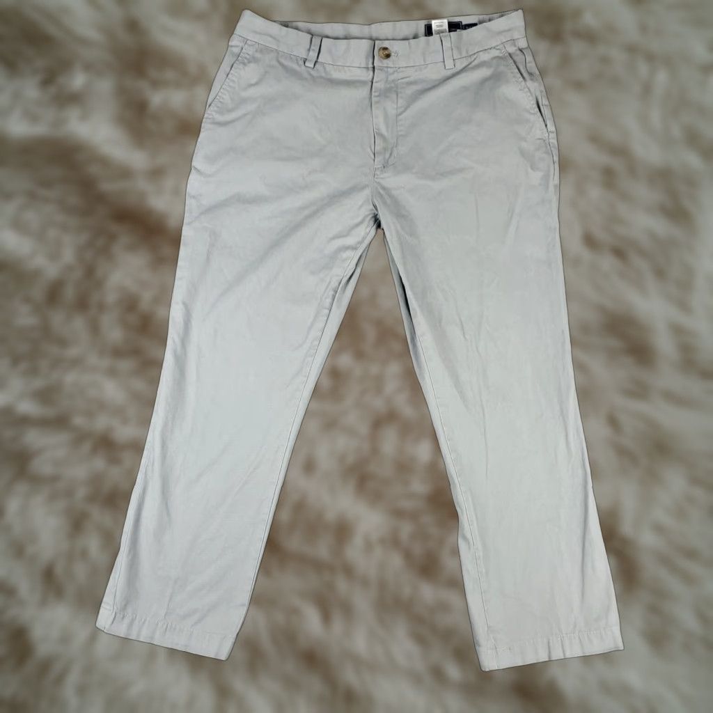 Vineyard Vines VINTAGE Vineyard Vines Mens Chino Pants Size 36x27 Gray Flat Front Straight Leg Casual Size US 36 / EU 52 - 1 Thumbnail