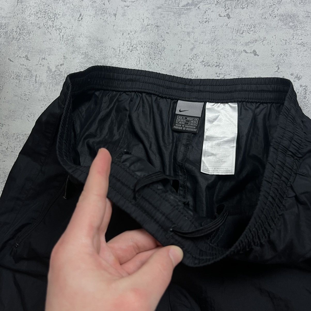 Nike 90s NIKE SWOOSH VINTAGE PARACHUTE Y2K GORPCORE RETRO PANTS Size US 32 / EU 48 - 5 Thumbnail