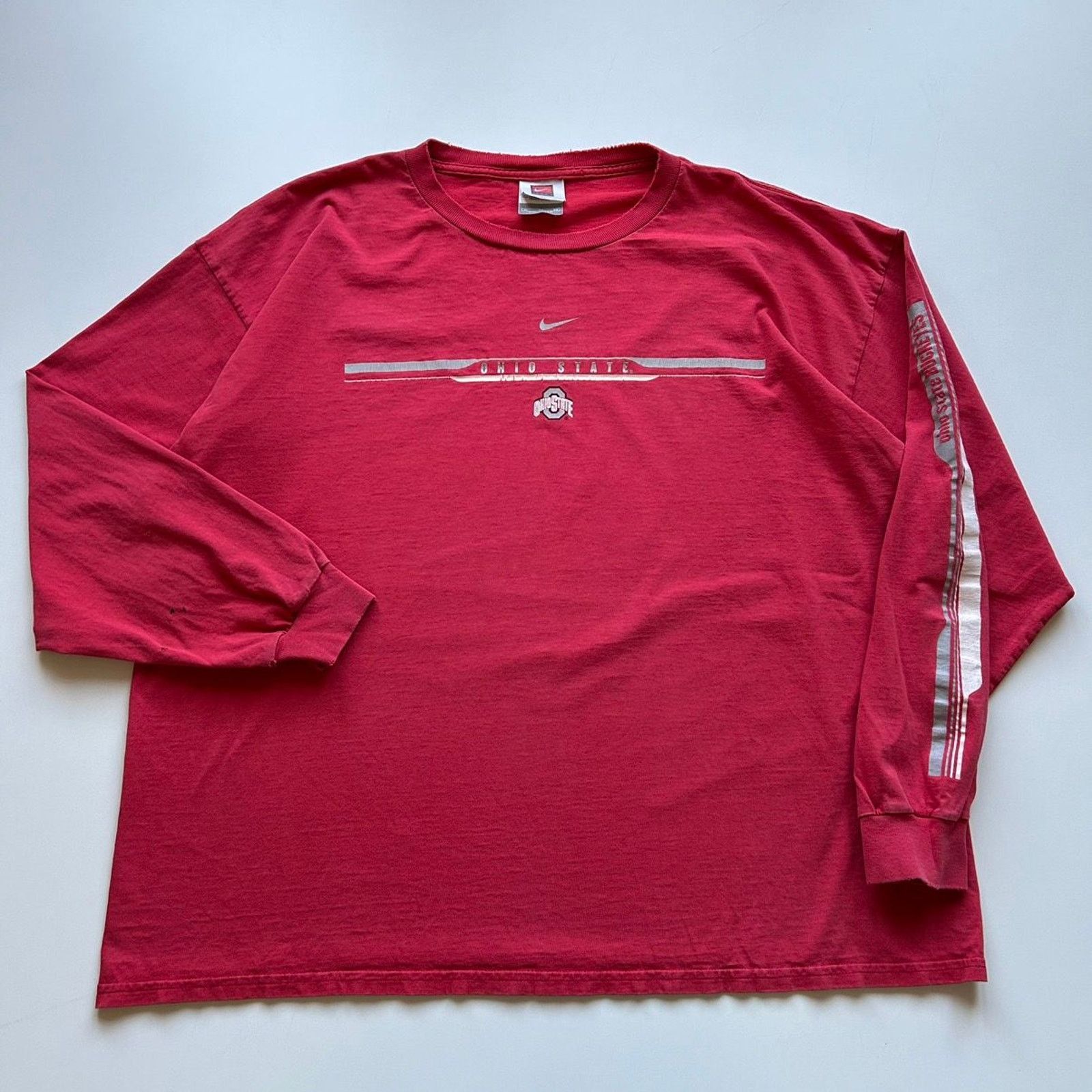 NCAA Vintage 90s Nike Ohio State Center Swoosh Long Sleeve XL Red Size US XL / EU 56 / 4 - 1 Thumbnail