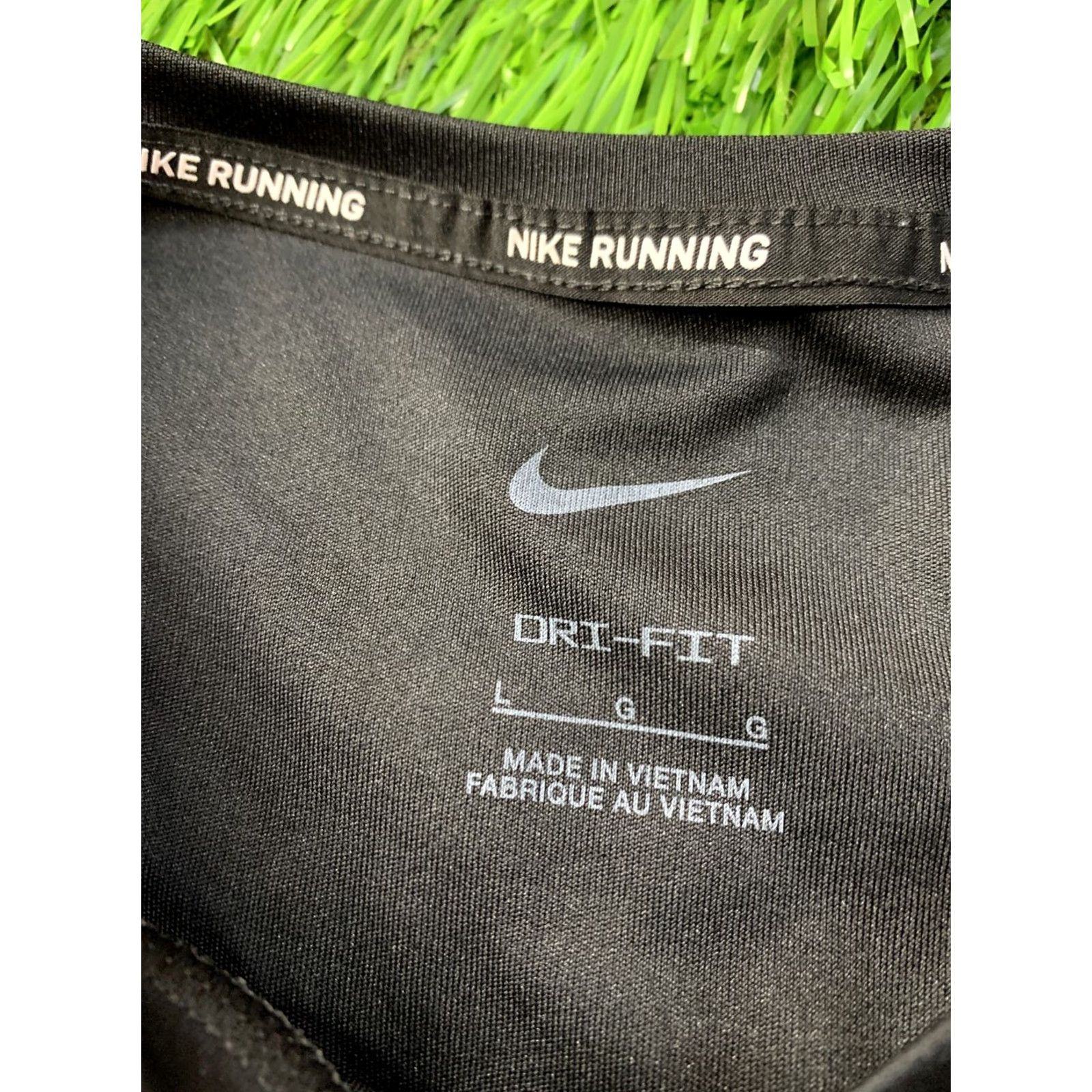 Nike Nike Running Miler Dri-FIT Shirt Women L Jersey Black 2025 Training Short Sleeve Reflective Logo Nike Dri-FIT Womens L Size L / US 10 / IT 46 - 4 Thumbnail