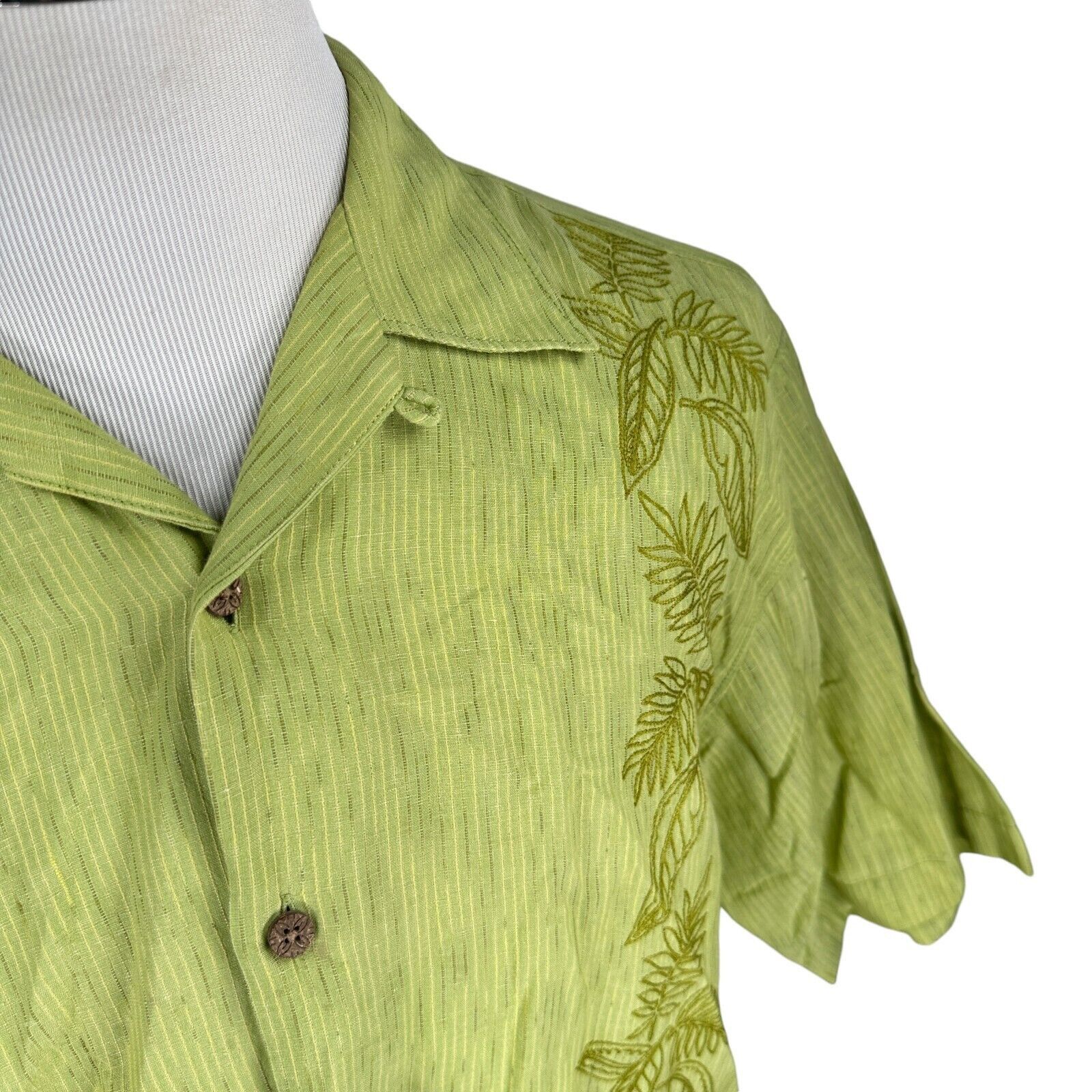 Tommy Bahama Tommy Bahama Shirts Men Large Green Floral Short Sleeve Size US L / EU 52-54 / 3 - 2 Thumbnail