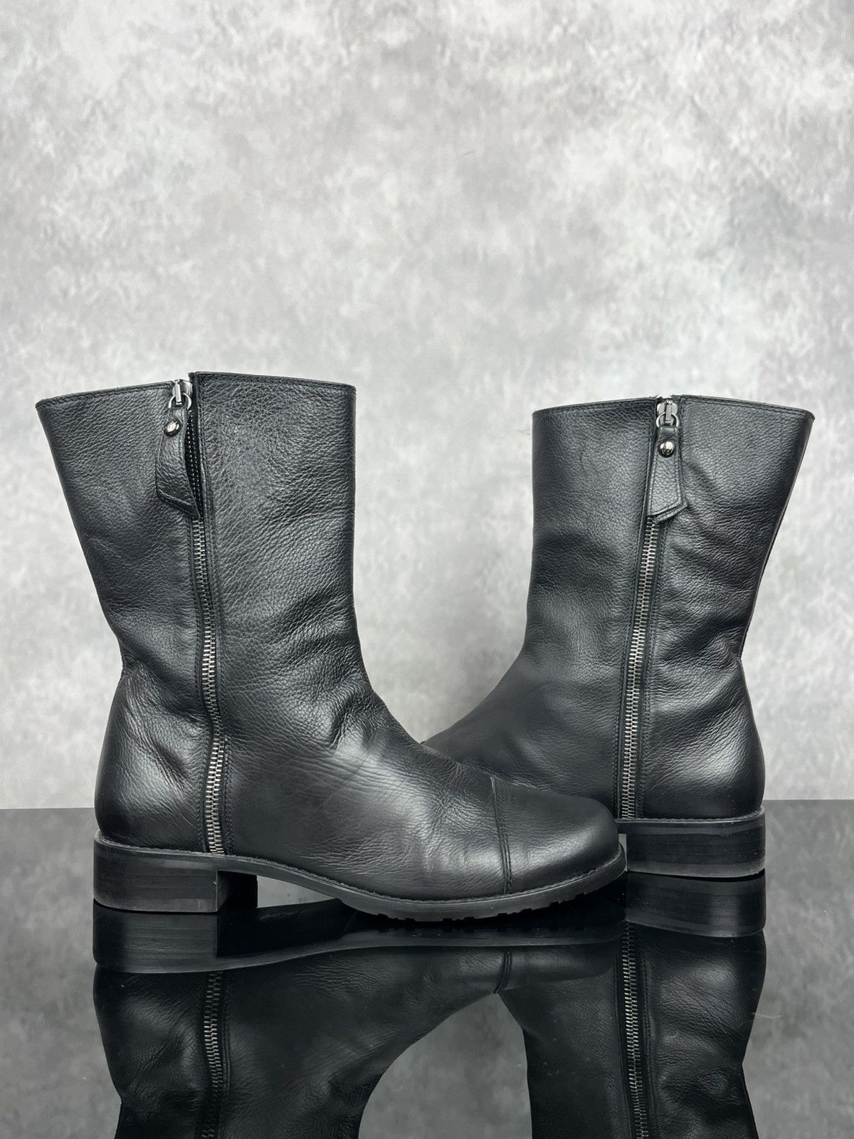 Stuart Weitzman Stuart Weitzman Black Leather Cap Toe Ankle Boots | EU 37.5 Size US 6.5 / IT 36.5 - 3 Thumbnail