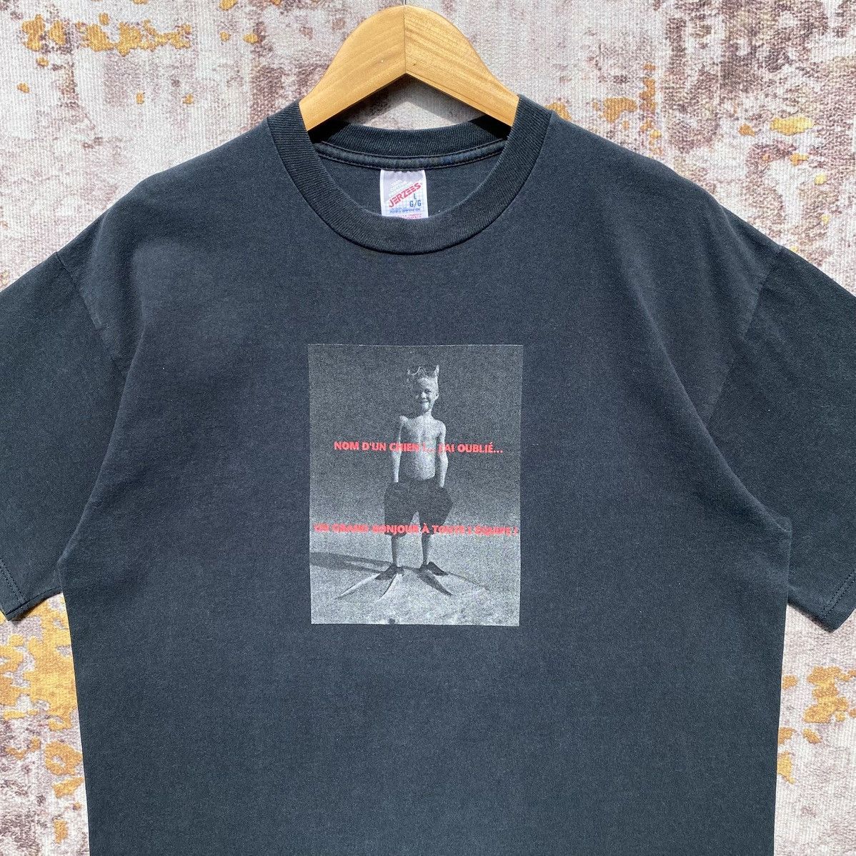 Arts & Science Vintage 90s Photo Graphic Of a Young Boy Wording Art Shirt Size US M / EU 48-50 / 2 - 6 Thumbnail