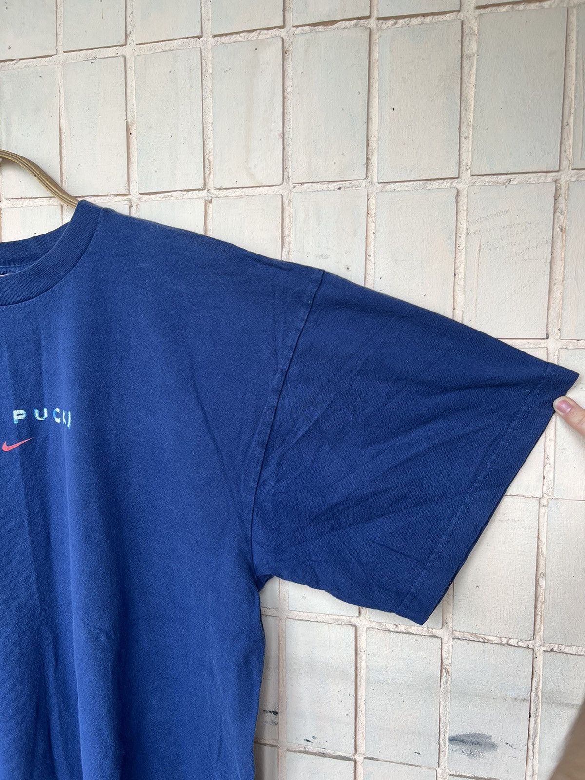 Nike Vintage Nike T Shirt Big Logo EAT PUCK Swoosh 2000s Y2K Size US XXL / EU 58 / 5 - 10 Thumbnail