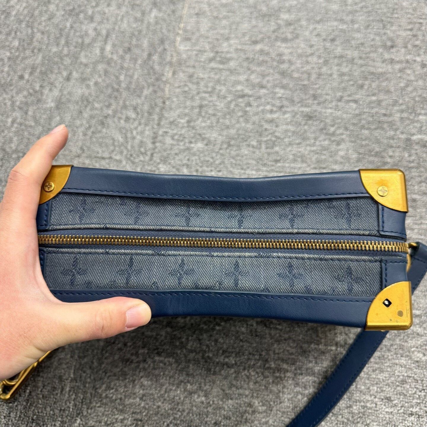 Louis Vuitton louis vuitton blue denim box bag. Size ONE SIZE - 2 Thumbnail