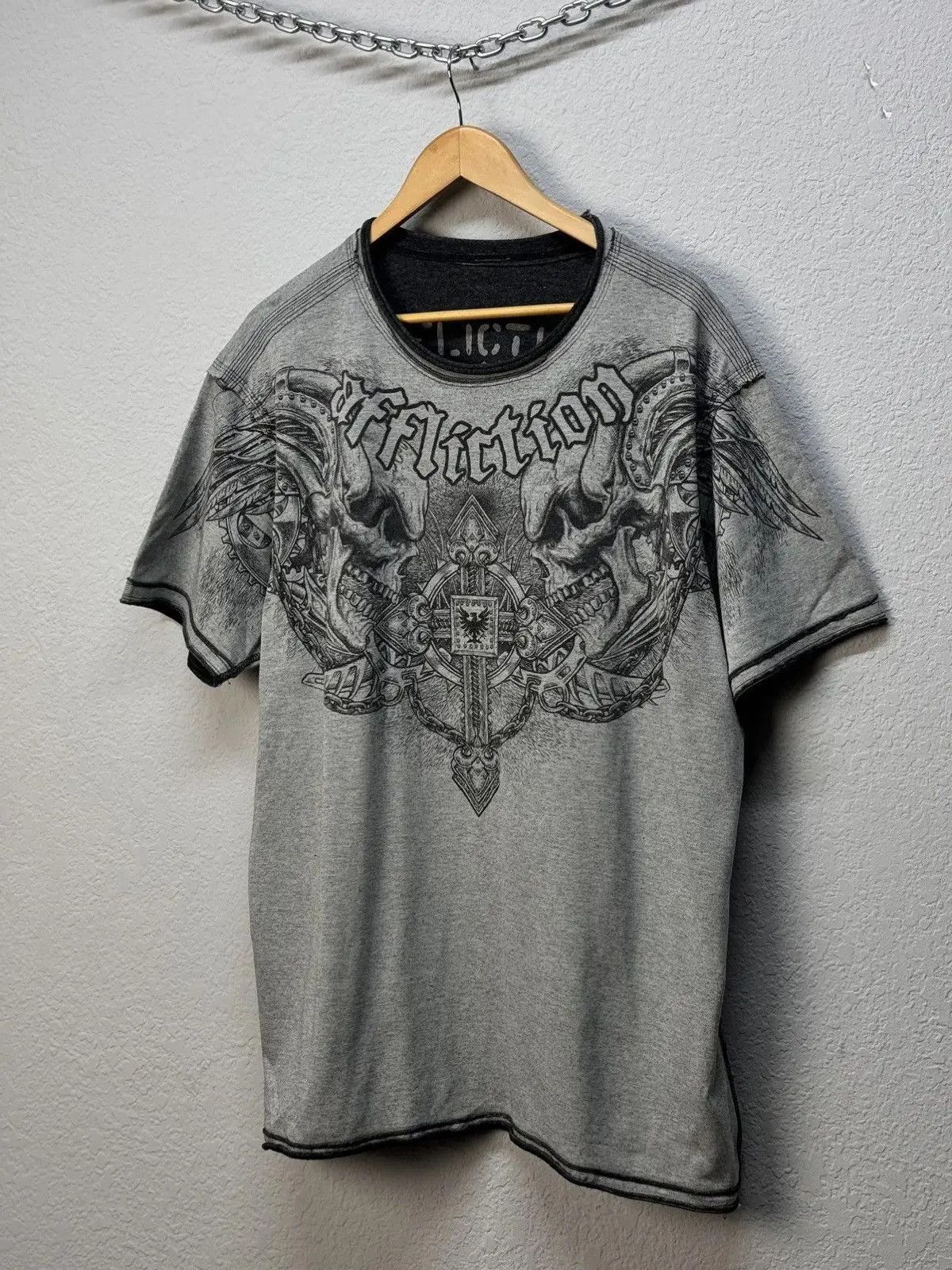 Affliction × Japanese Brand × Vintage Vintage Reversible Affliction Double Skull Black T Shirt Size US XL / EU 56 / 4 - 2 Thumbnail