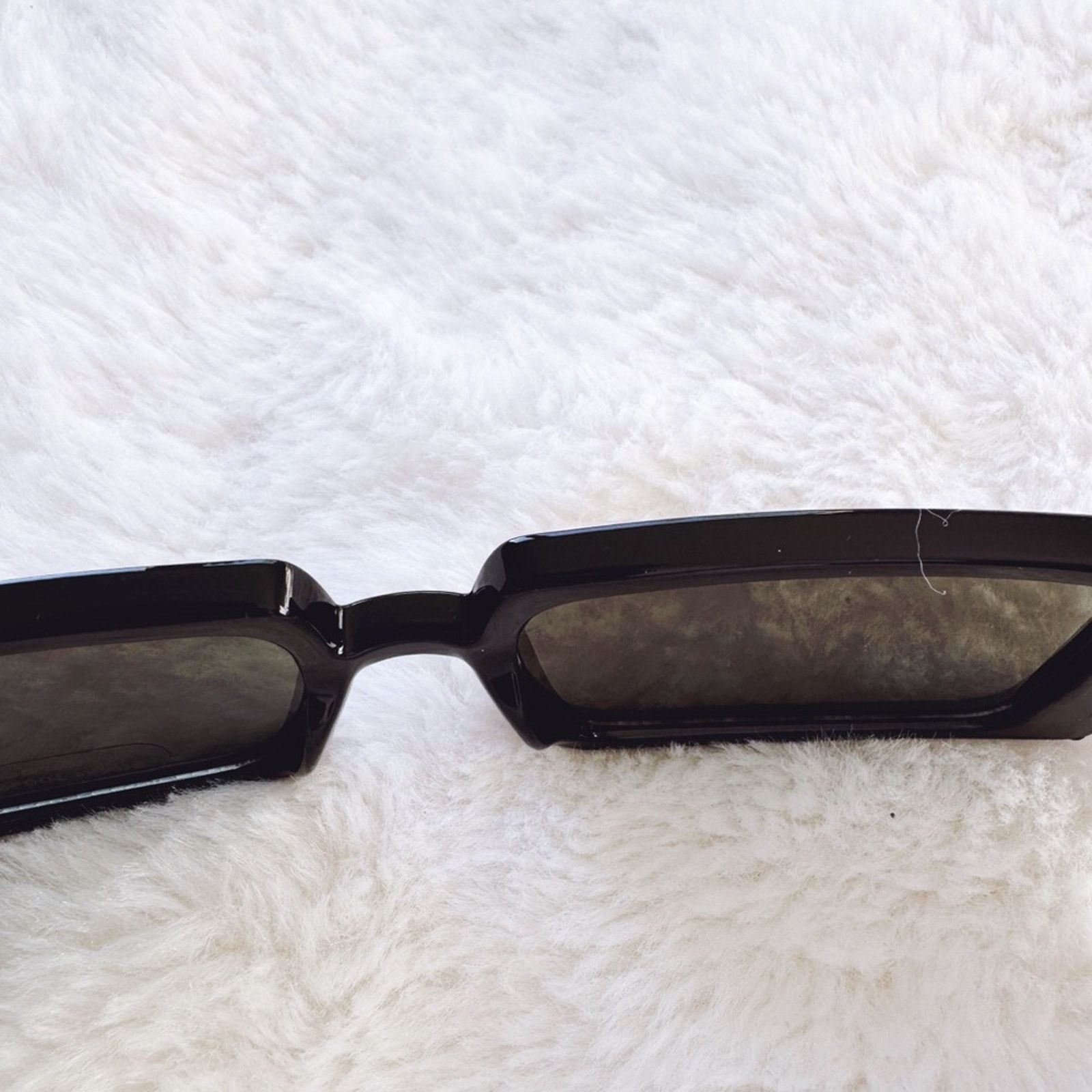 Other Aaron Black w/ Green Tint Rectangular Sunglasses Size ONE SIZE - 9 Thumbnail