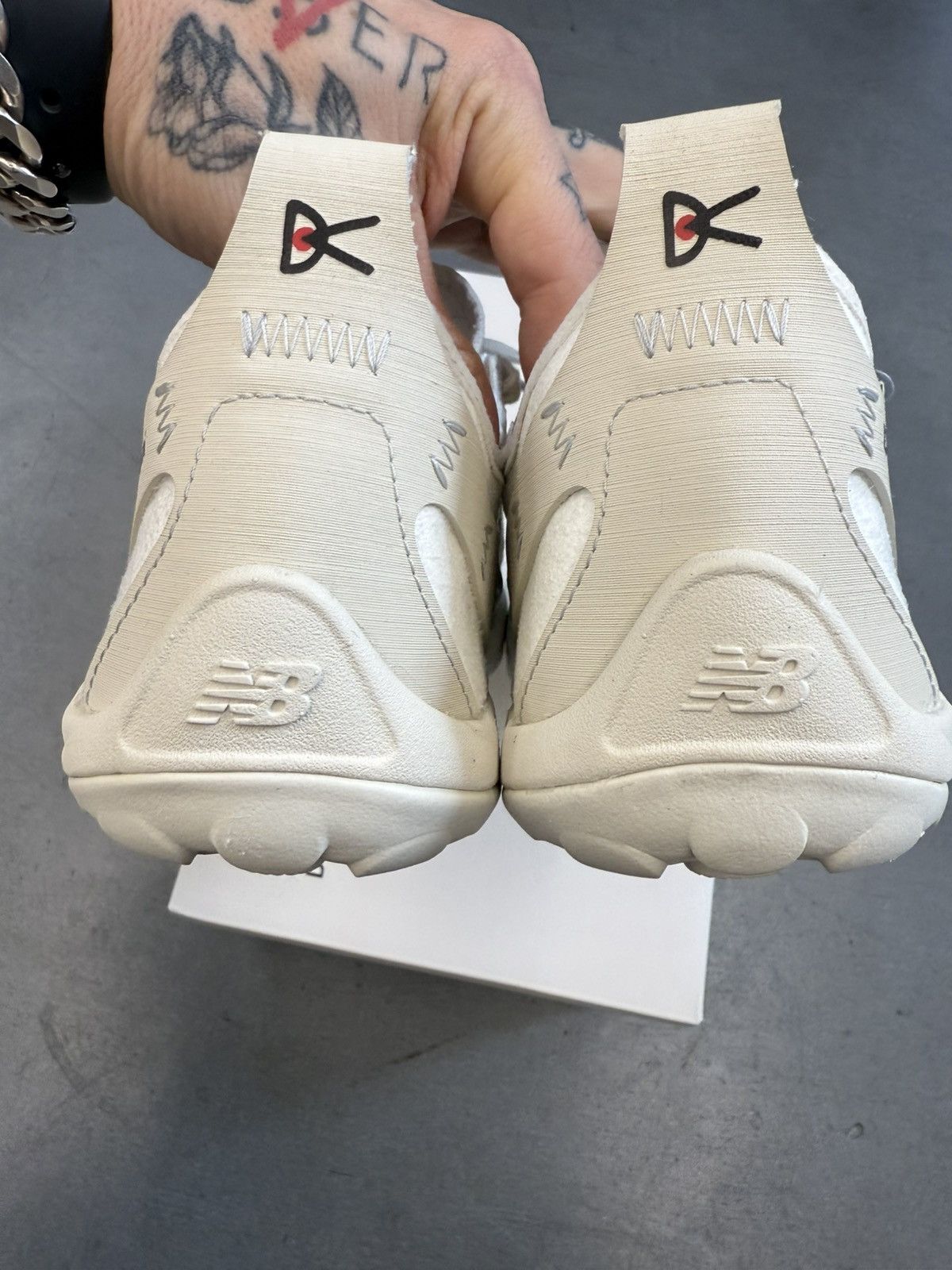 New Balance 2025 New Balance MT10 District Vision Cloud Dancer Size US 9 / EU 42 - 8 Thumbnail