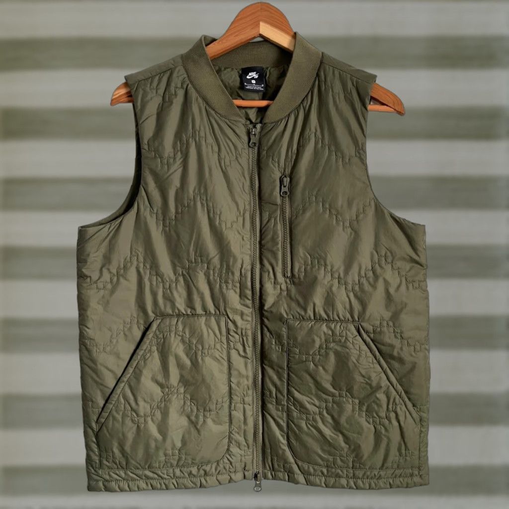Nike VINTAGE Nike SB Shield Men's Vest Insulated Quilted Olive Green Sz M Basketball Size US M / EU 48-50 / 2 - 1 Thumbnail