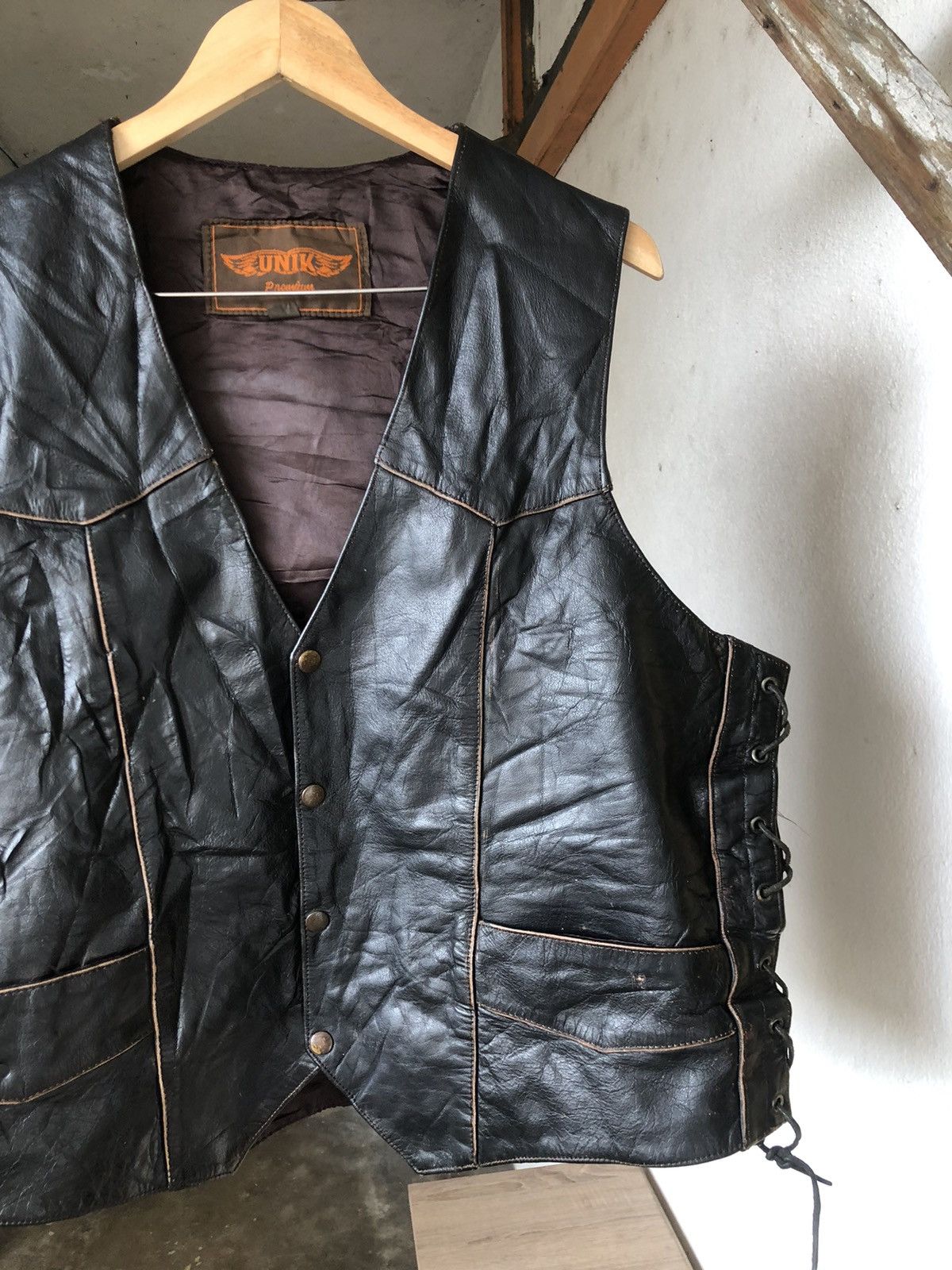 Vintage Vintage Unik Indian Head Leather Vest Like Perfecto Size US XL / EU 56 / 4 - 9 Thumbnail