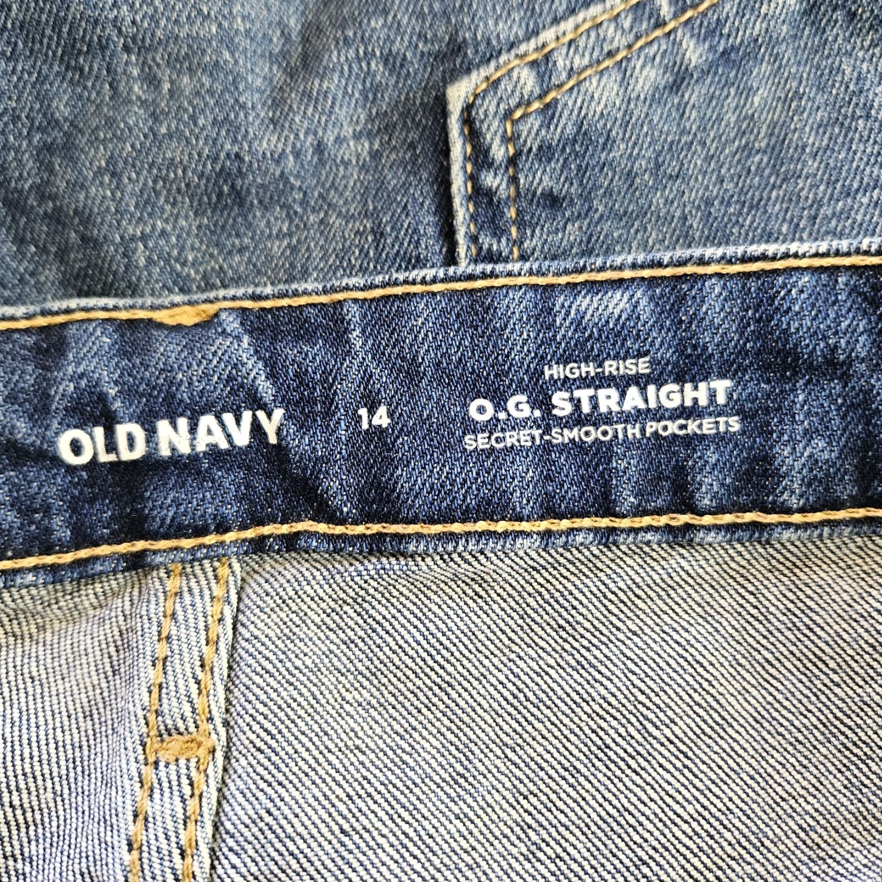 Old Navy **Womens Old Navy Blue Straight Denim Shorts Size 14** User: Old Navy Womens Blue Straight Denim Shorts Size 14 Size 36" / US 14 / IT 50 - 4 Thumbnail
