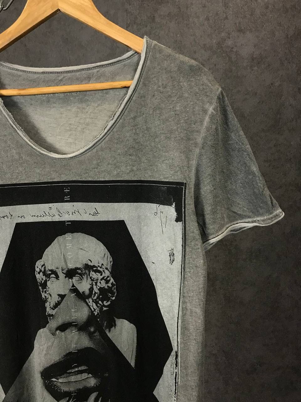 Other Art v neck Allsaints style tee Size US S / EU 44-46 / 1 - 2 Thumbnail
