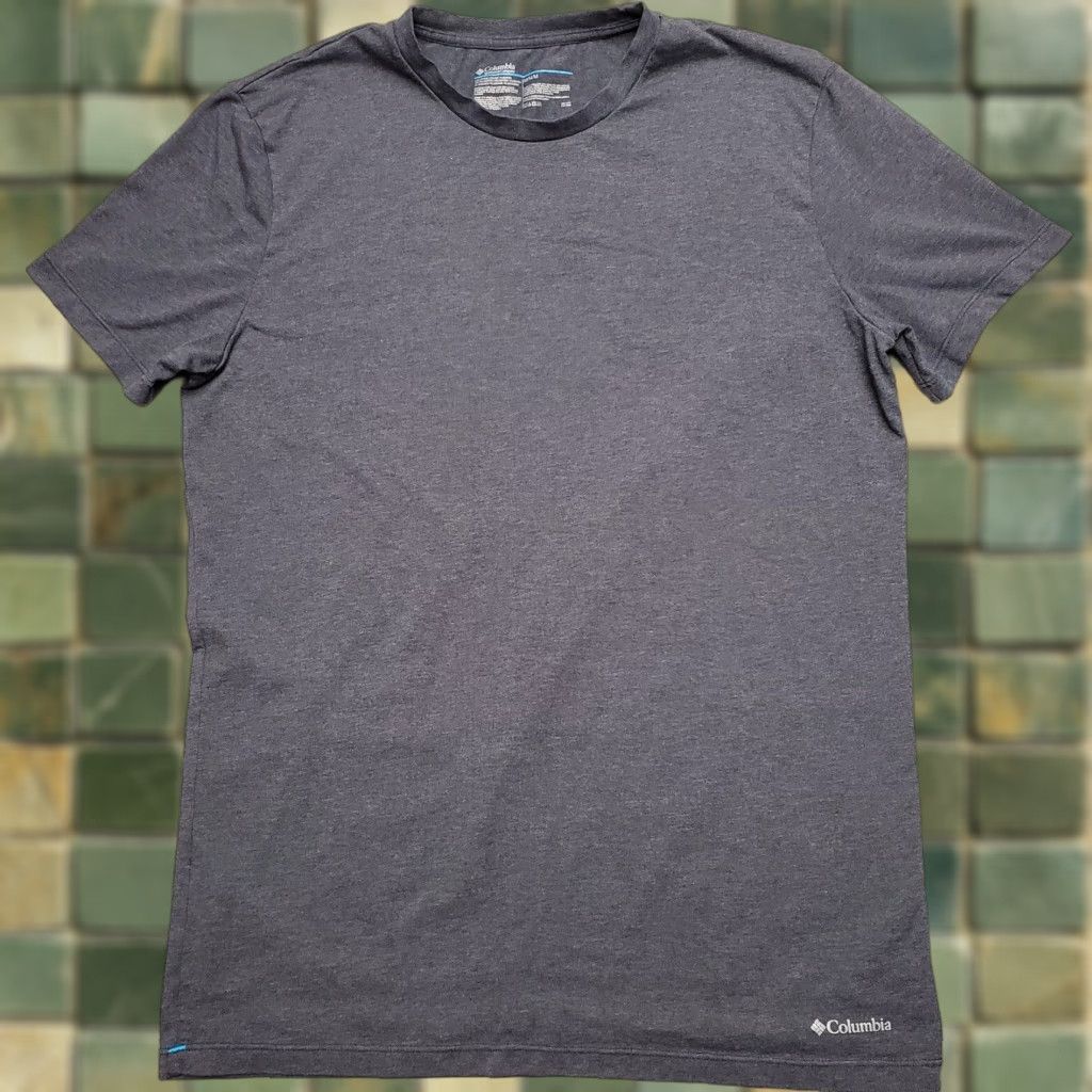 Vintage Columbia Shirt Mens M Blue Performance Stretch Blend Outdoor Casual TEE Size US M / EU 48-50 / 2 - 1 Thumbnail