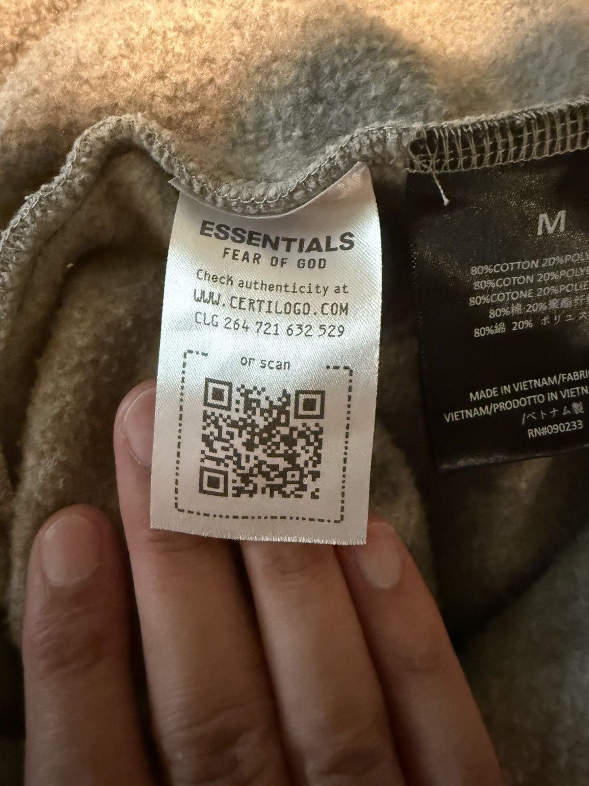 Fear of God Fear of God essentials hoodie grey Fear of God State Size US M / EU 48-50 / 2 - 6 Thumbnail