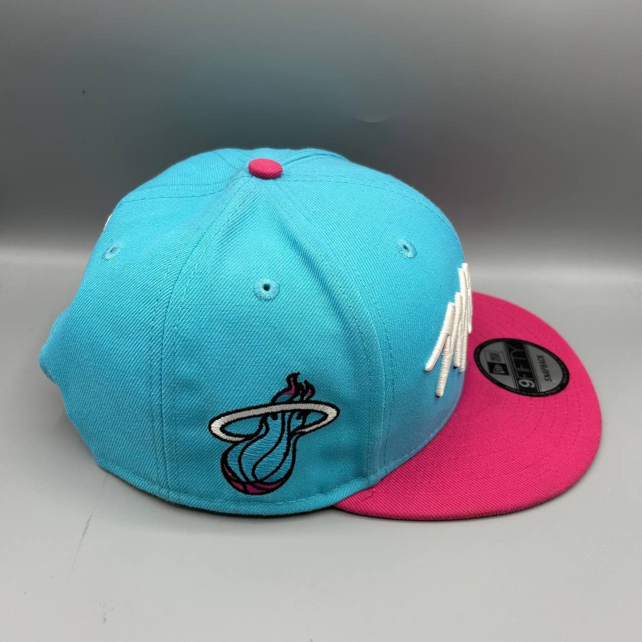 New Era Miami Heat Hat Men Blue NBA 9Fifty New Era Snap Back Cap New Size ONE SIZE - 4 Thumbnail