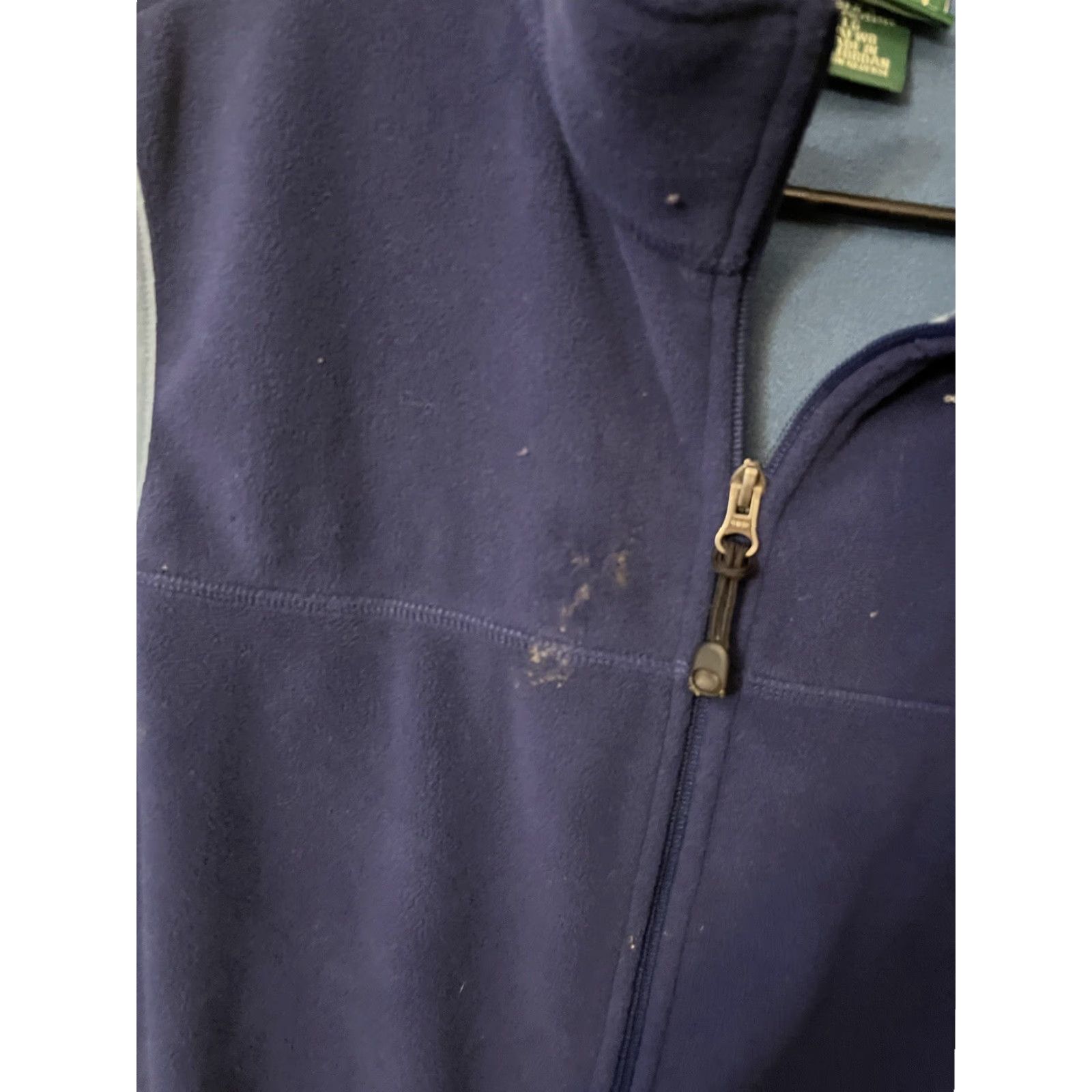Vintage L.L. Bean Vest Full Zip Men’s Size L Blue Polyester Fleece Pockets - Basic Vest, 0 AFW8 Flawed Size US L / EU 52-54 / 3 - 2 Thumbnail
