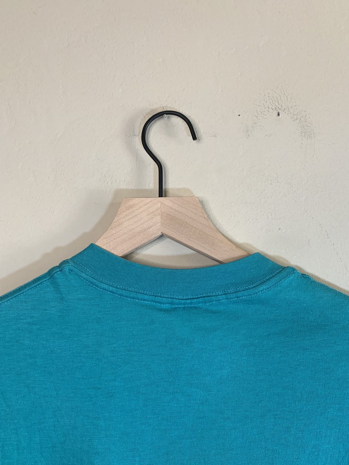 Vintage *RARE* Vintage 70’s Surfing Rippin’ Single Stitch Surf Shirt Size US L / EU 52-54 / 3 - 9 Thumbnail