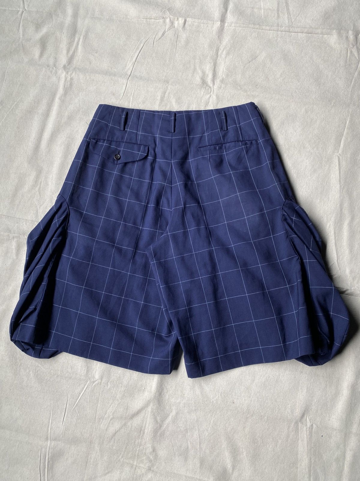 Comme des Garcons Homme Plus Comme des Garçons Homme Plus SS18 Big Pocket Shorts Size US 31 - 3 Thumbnail