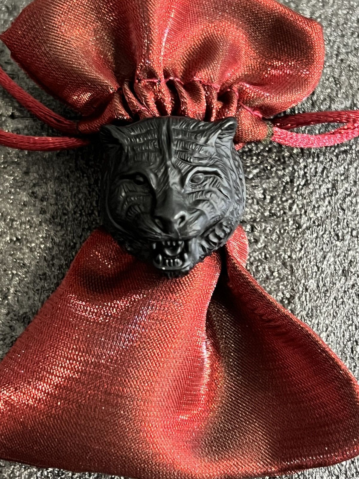 Gucci Gucci Panther Head Ring in Black Matte Metal Size 22 Size ONE SIZE - 2 Thumbnail