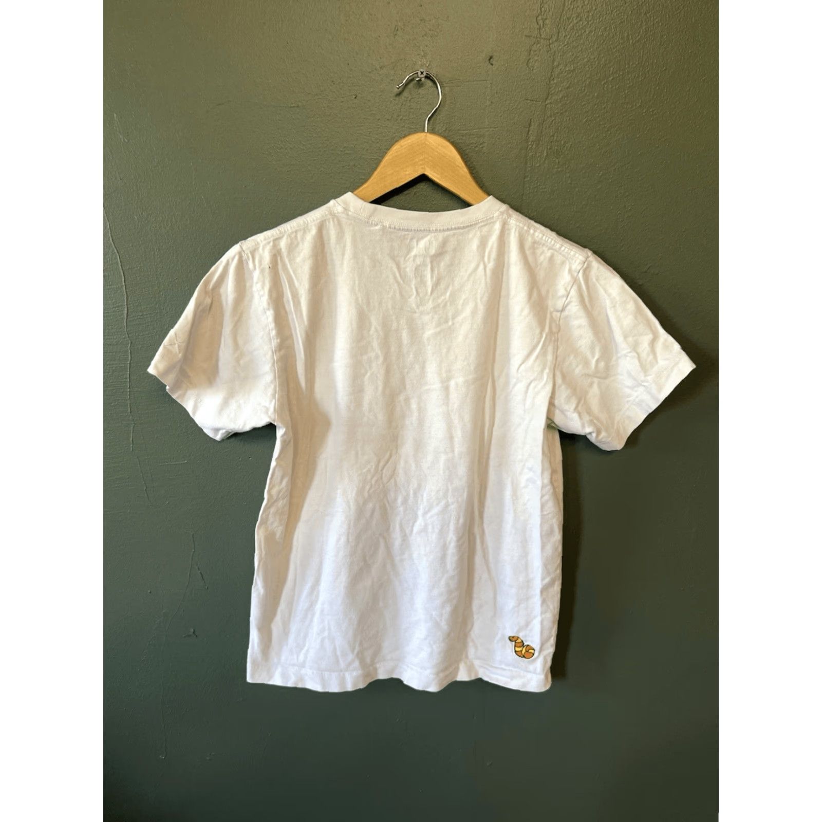 Uniqlo Uniqlo x Kaws Adult White Graphic Short Sleeve T-shirt XS Size US XS / EU 42 / 0 - 2 Thumbnail