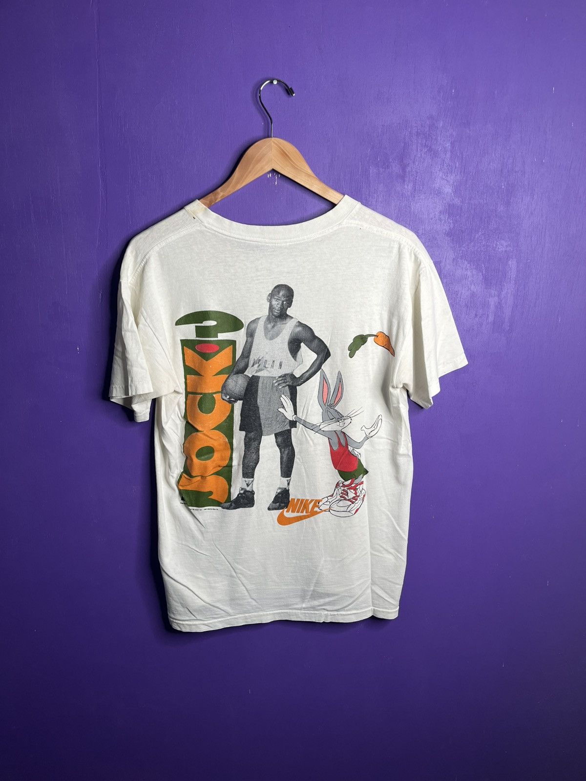 Nike × Vintage Vintage 90s Nike Jordan bugs bunny what’s up? T-shirt Size US M / EU 48-50 / 2 - 2 Thumbnail
