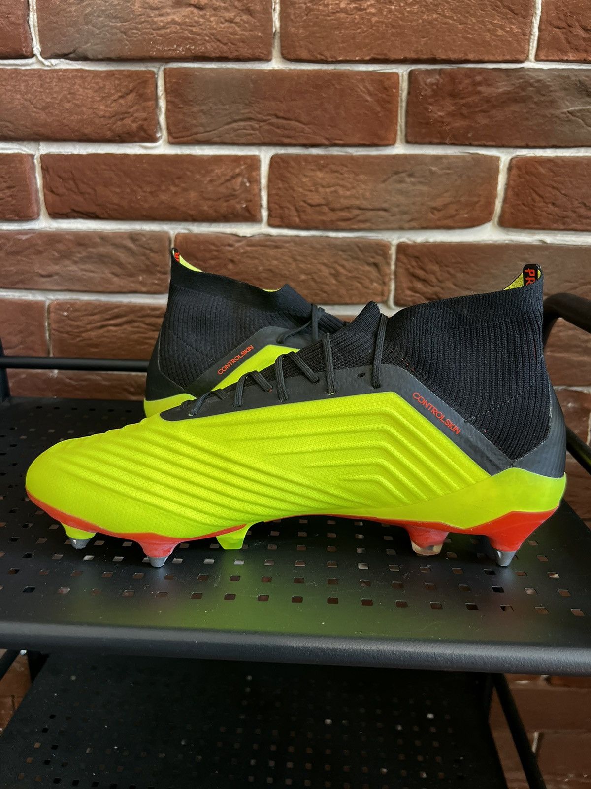 Adidas Adidas Mens Rare Predator 18.1 SG DB2048 Shoes Soccer 10US Size US 10 / EU 43 - 5 Thumbnail