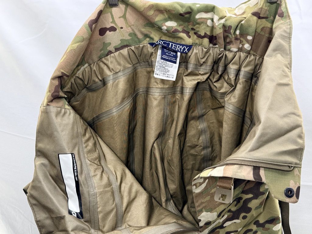 Arc'teryx ARCTERYX LEAF Alpha Gen 2 Multicam Gore Tex Pro Bib Pant Size US 39 - 18 Thumbnail
