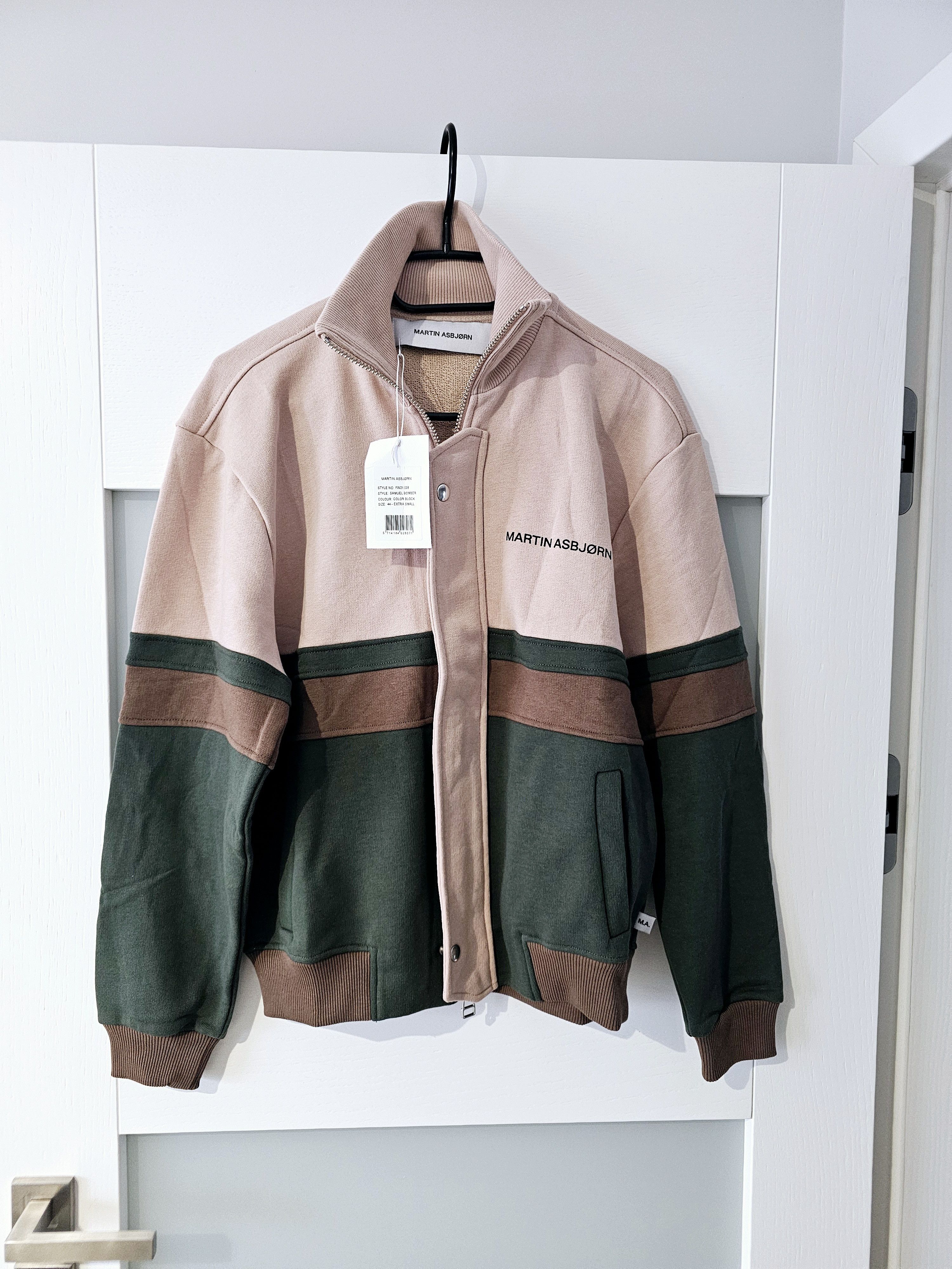Martin Asbjorn Martin Asbjorn bomber Jacket 44 xs NEW WITH TAGS Size US S / EU 44-46 / 1 - 1 Thumbnail