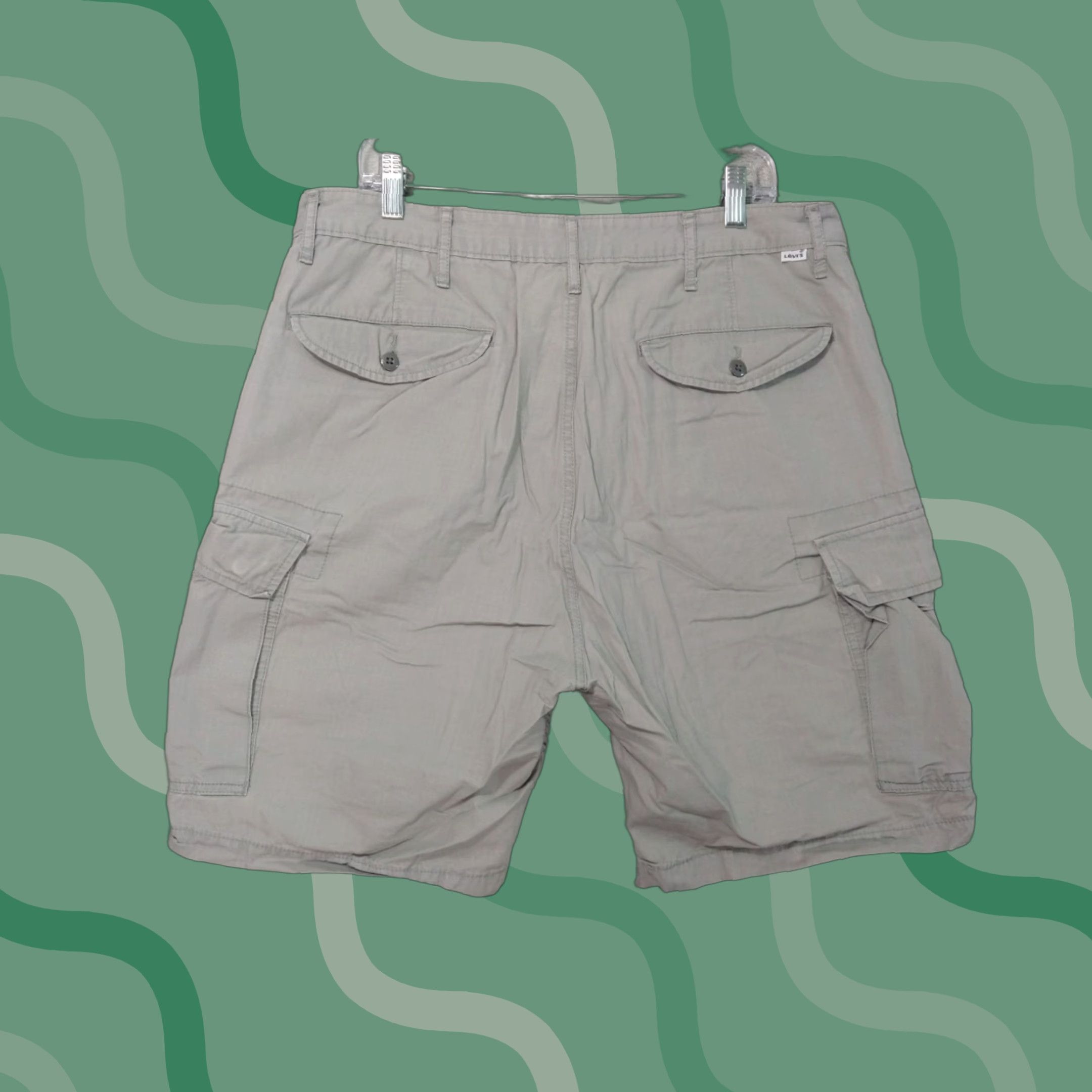 Levi's Levi's Cargo Shorts Mens 36 Gray Canvas Cotton Regular 9in Inseam Zip Front Cargo Pocket Grunge Street Wear Vintage No Size US 36 / EU 52 - 1 Thumbnail