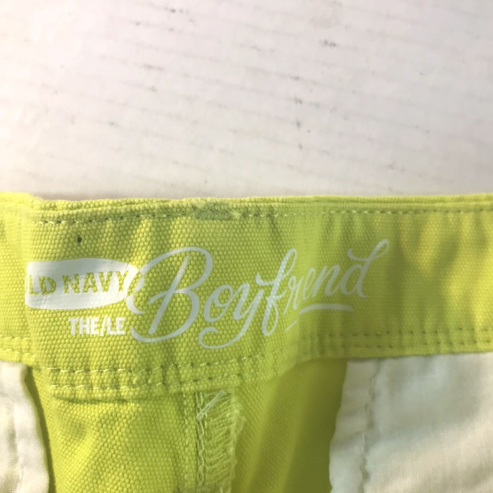 Old Navy Old Navy Neon Boyfriend Shorts Women's Size 16 Yellow/Green Casual Summer Lightweight Size 38" / US 16 / IT 52 - 6 Thumbnail