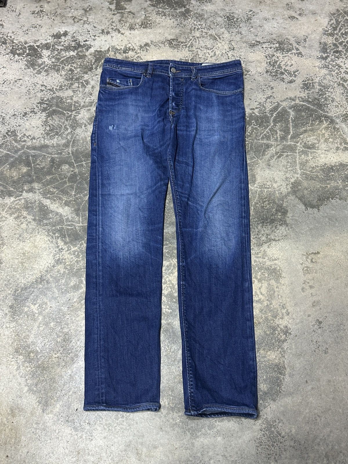 Diesel Diesel Buster Regular Slim Tapered Jeans mens Size US 33 - 1 Thumbnail
