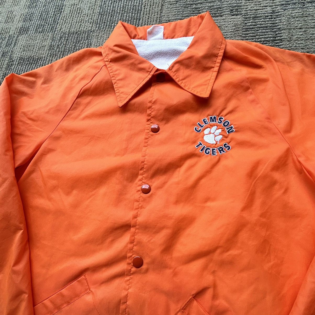 Vintage Vintage 90’s Clemson Tigers Orange Button-Up Jacket Size US M / EU 48-50 / 2 - 3 Thumbnail