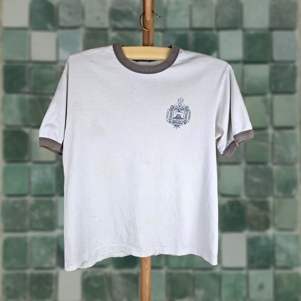 Vintage VINTAGE US NAVY USN US NAVAL ACADEMY RINGER T-SHIRT SZ MEDIUM Mens Shirt Short Sleeve Round Neck White Cotton 90s/US Navy Size US M / EU 48-50 / 2 - 1 Thumbnail