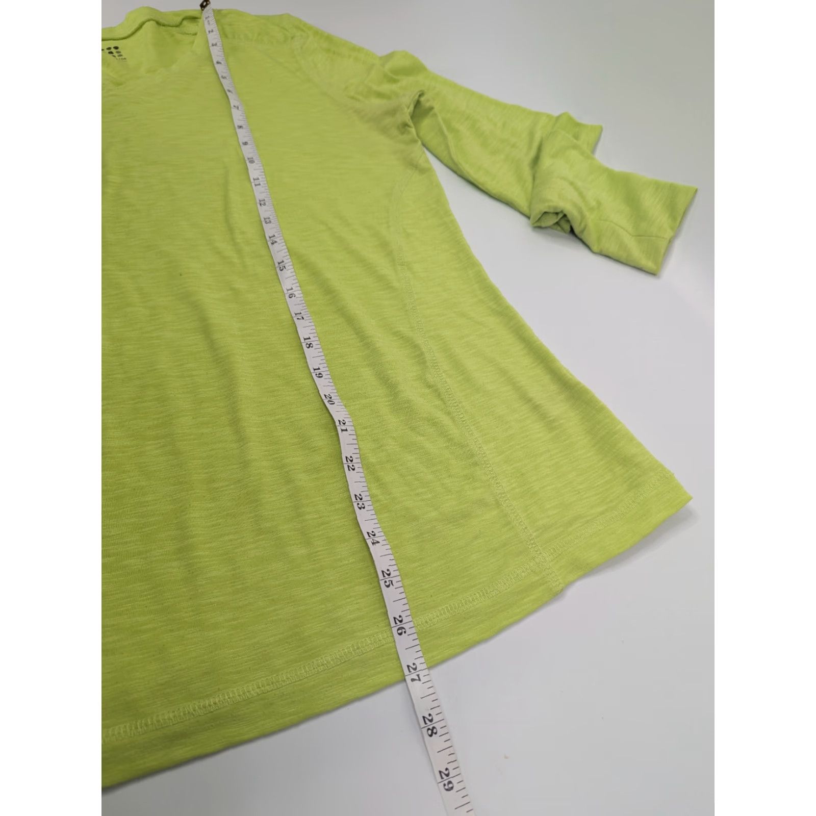Vintage Title Nine Matahari Womens Lime Green V-Neck Long Sleeve Top L Blouse Shirt Athletic Size L / US 10 / IT 46 - 7 Thumbnail