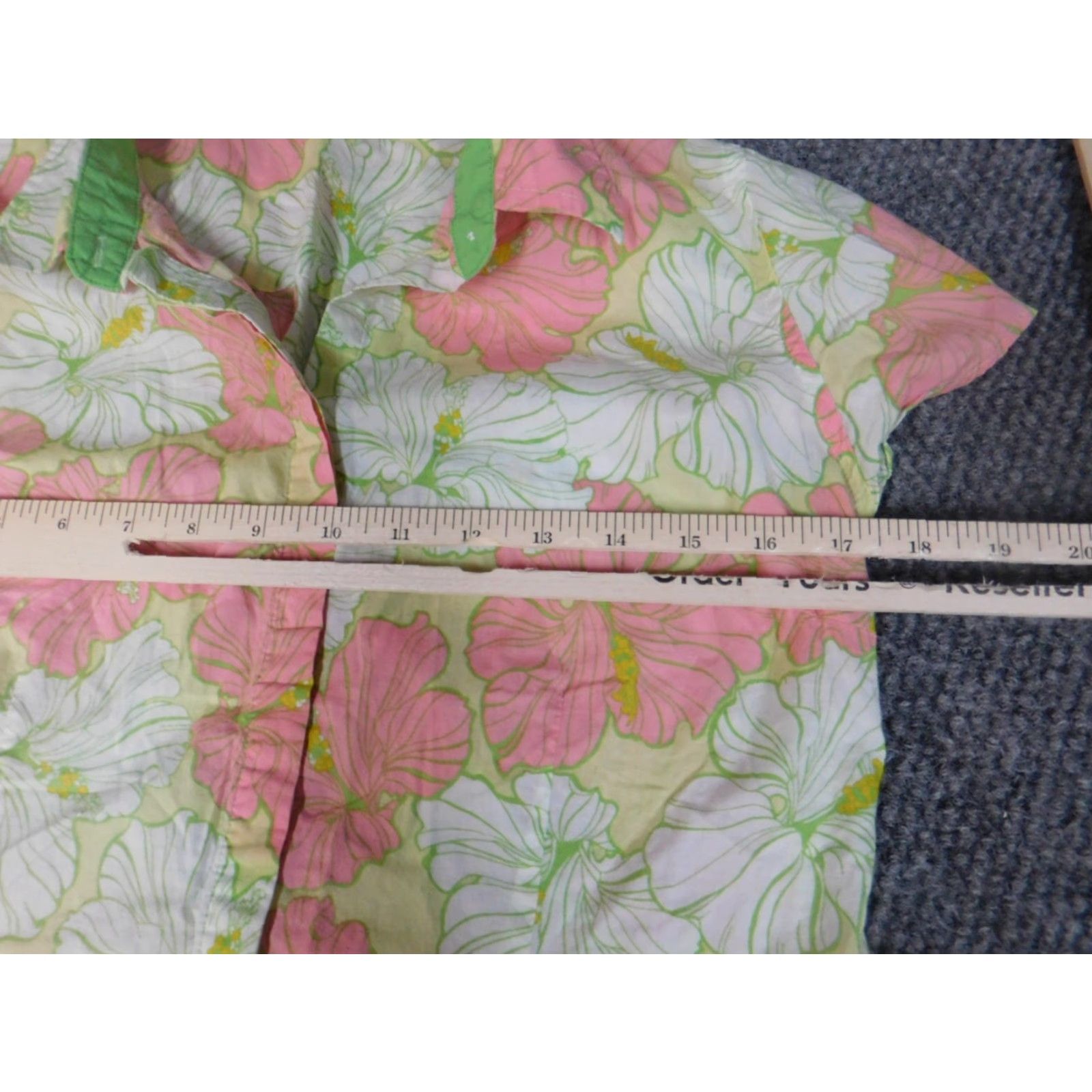 Izod Izod Womens Blouse PM Petites pink floral button down Size M / US 6-8 / IT 42-44 - 4 Thumbnail