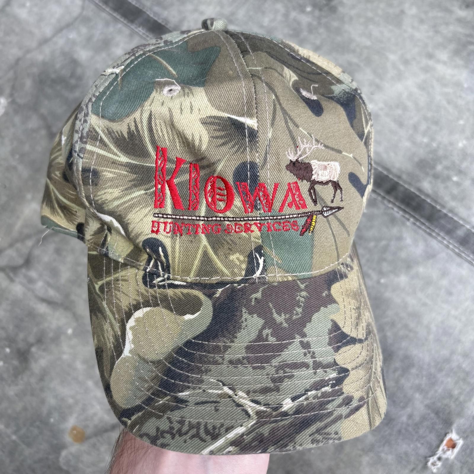 Vintage Vintage 90s Kiowa Hunting Camo Embroidered Elk SnapBack Hat Size ONE SIZE - 1 Thumbnail