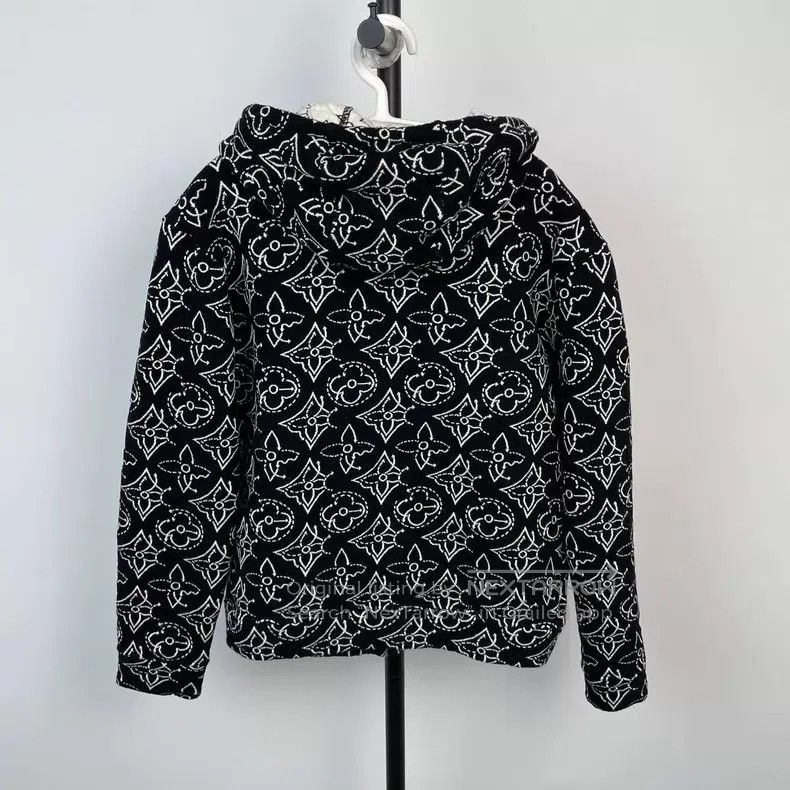 Louis Vuitton Louis Vuitton NBA co-branded jacket Size US S / EU 44-46 / 1 - 2 Thumbnail