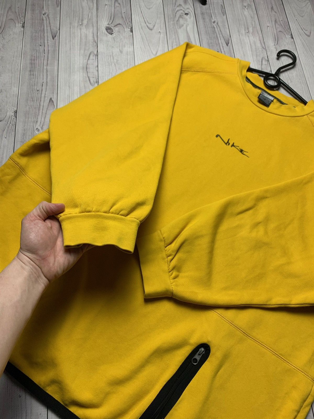 Nike × Vintage Nike vintage sweatshirt rare logo yellow Size Xxl Size US XXL / EU 58 / 5 - 4 Thumbnail