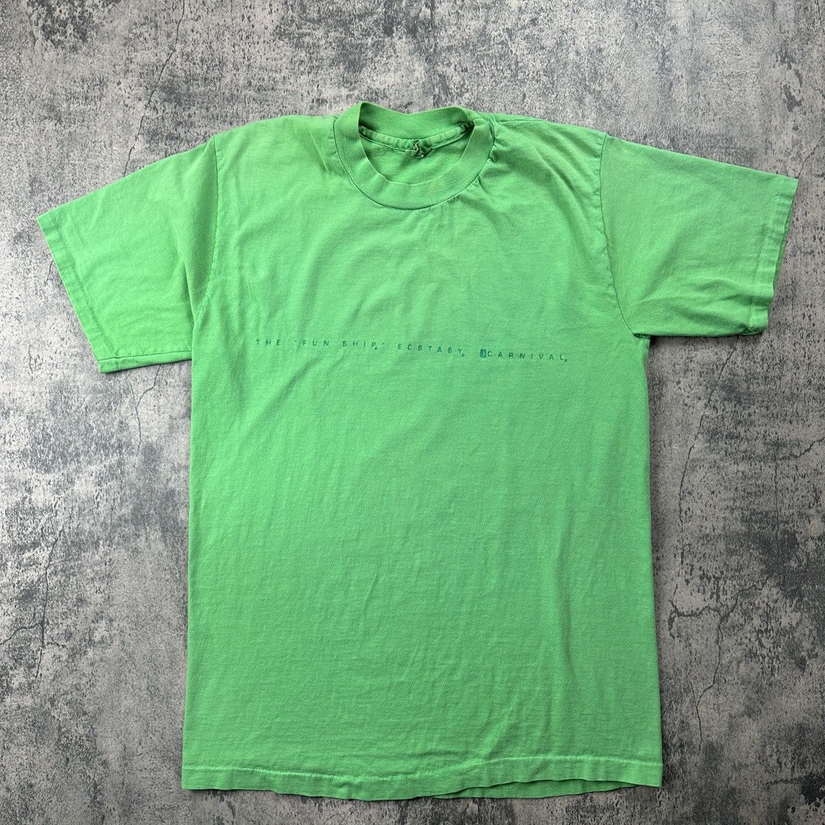 Vintage Vintage 90s Carnival Cruise Promo T Shirt Size US M / EU 48-50 / 2 - 1 Thumbnail
