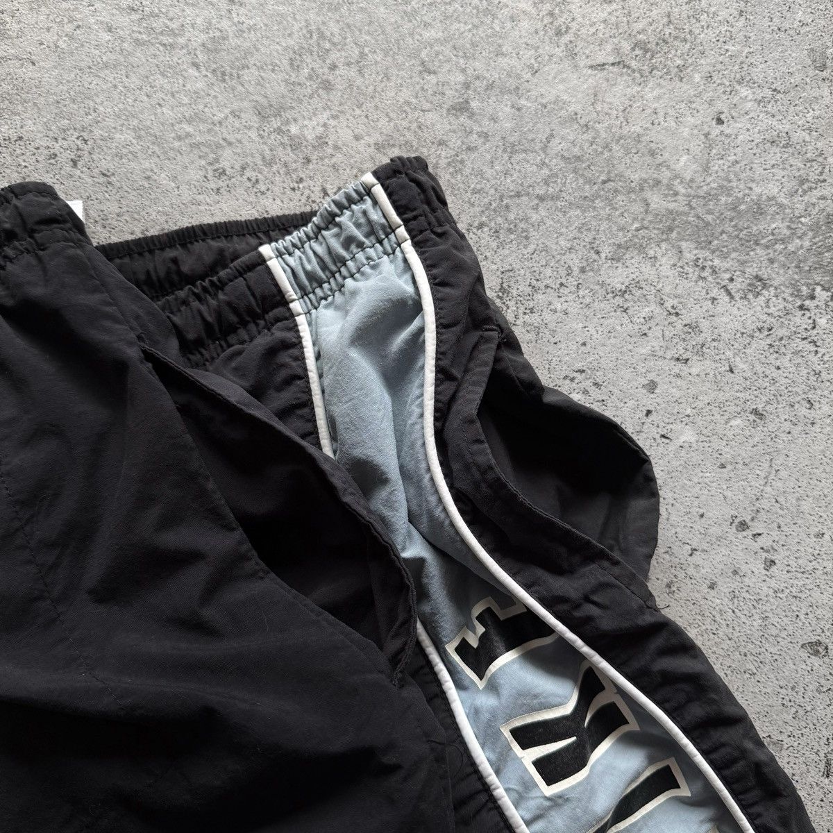 Nike Nike Vintage Nylon Black Spell Out Logo Swim Trunks Shorts Size US 30 / EU 46 - 3 Thumbnail