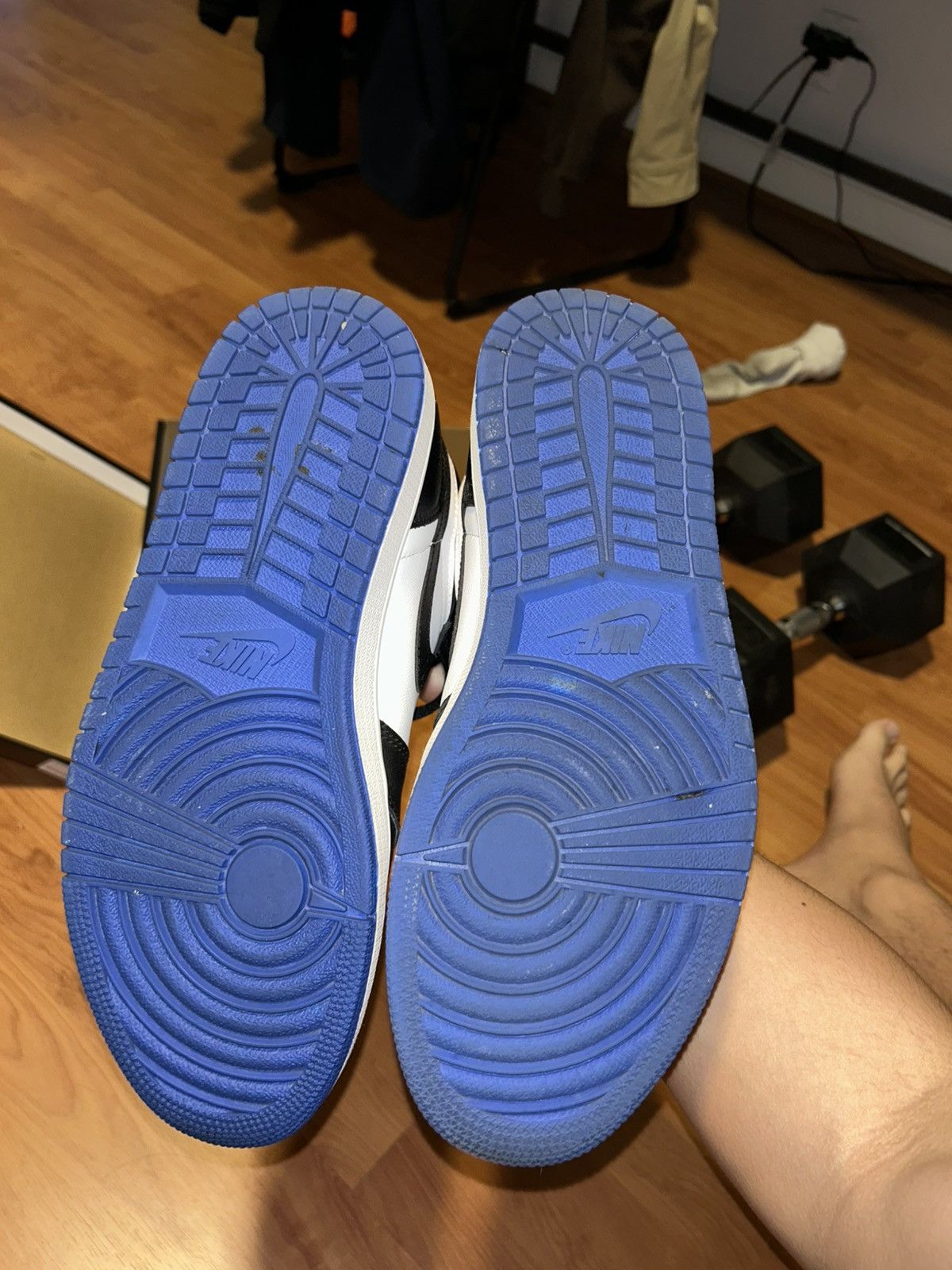 Jordan Brand × Nike Jordan 1 Royal Toe Size US 10.5 / EU 43-44 - 5 Thumbnail