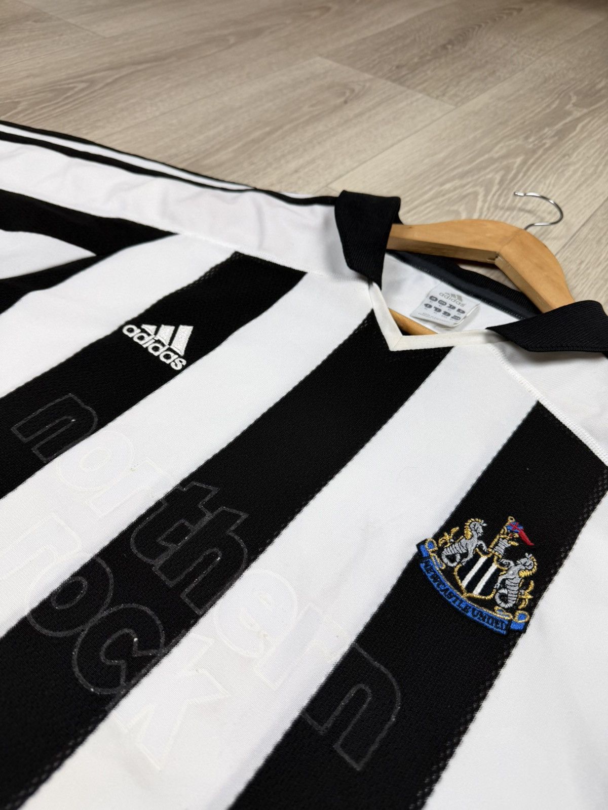 Adidas Newcastle United 2003-05 Football Shirt Soccer Jersey Adidas Size US XL / EU 56 / 4 - 5 Thumbnail
